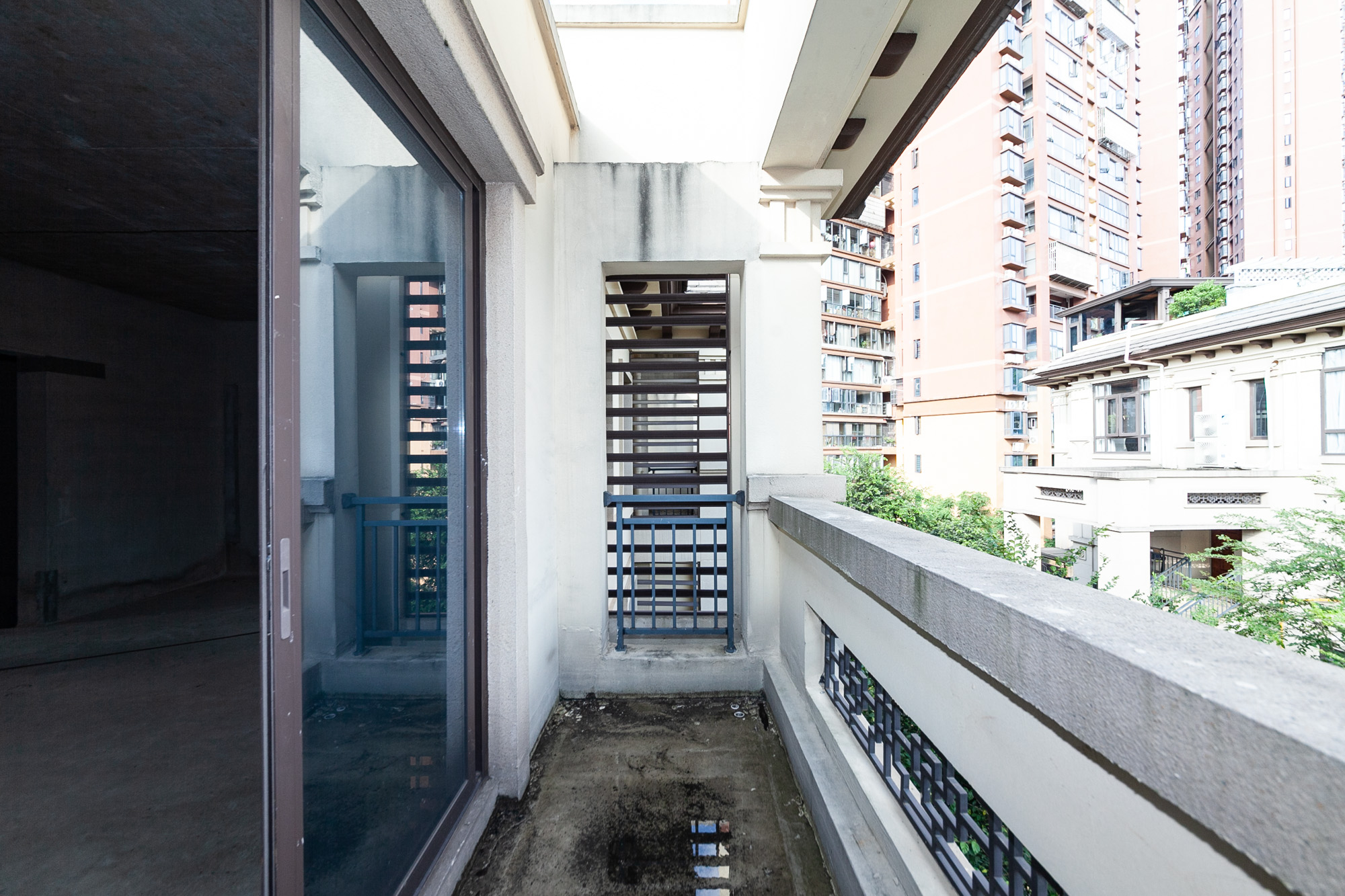 龙湖璟宸原著（龙湖紫宸）  4室2厅3卫   188.00万阳台