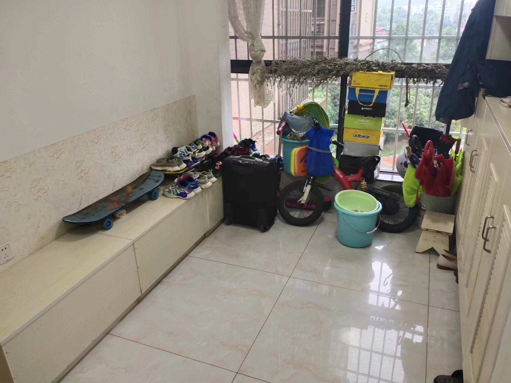 时代云龙城小区  4室2厅1卫    62.8万 时代云龙城小区  4室2厅1卫    62.8万室内图