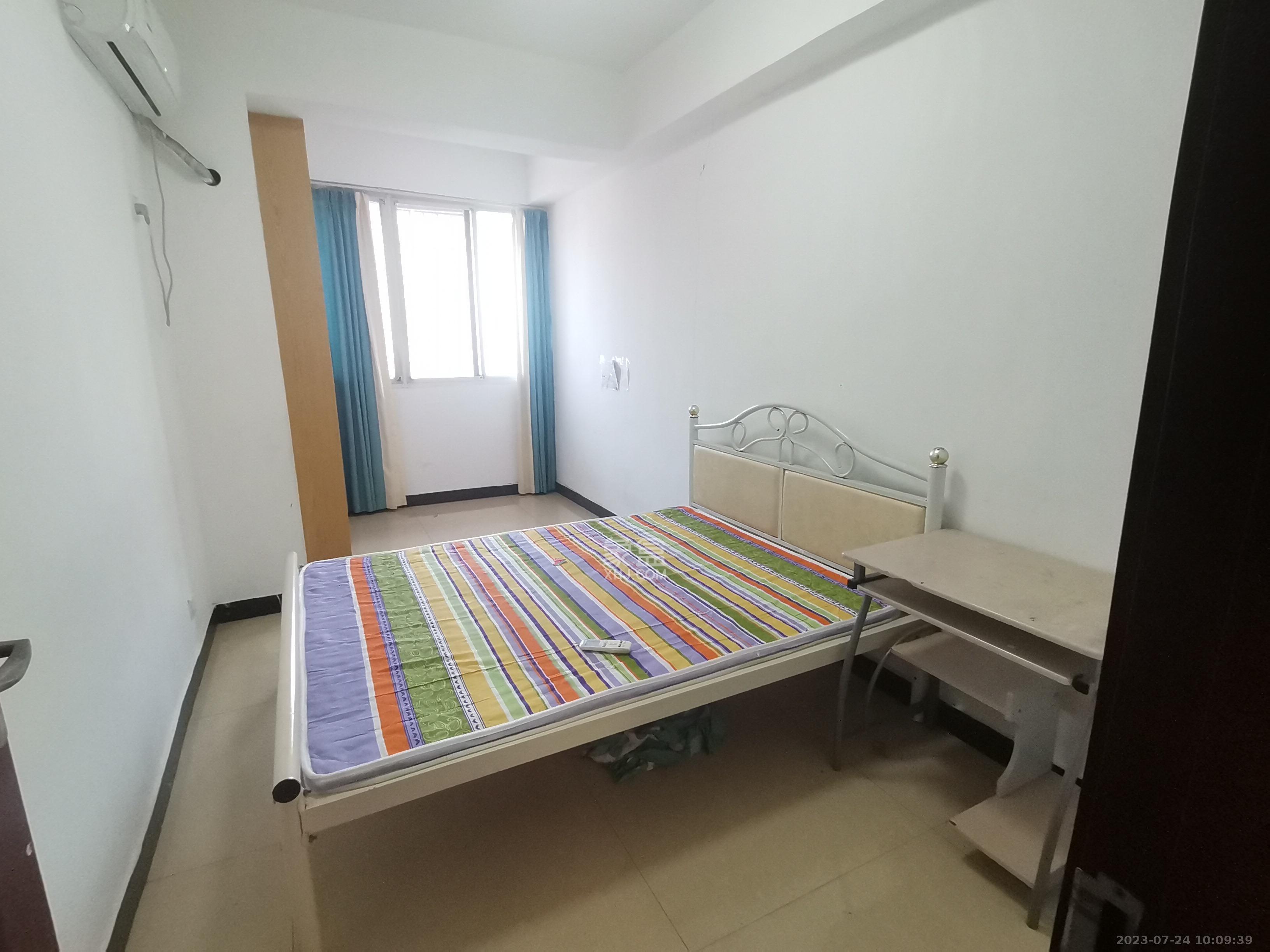 新塘垅小区（高桥物流园）  3室2厅1卫   2500.00元/月室内图