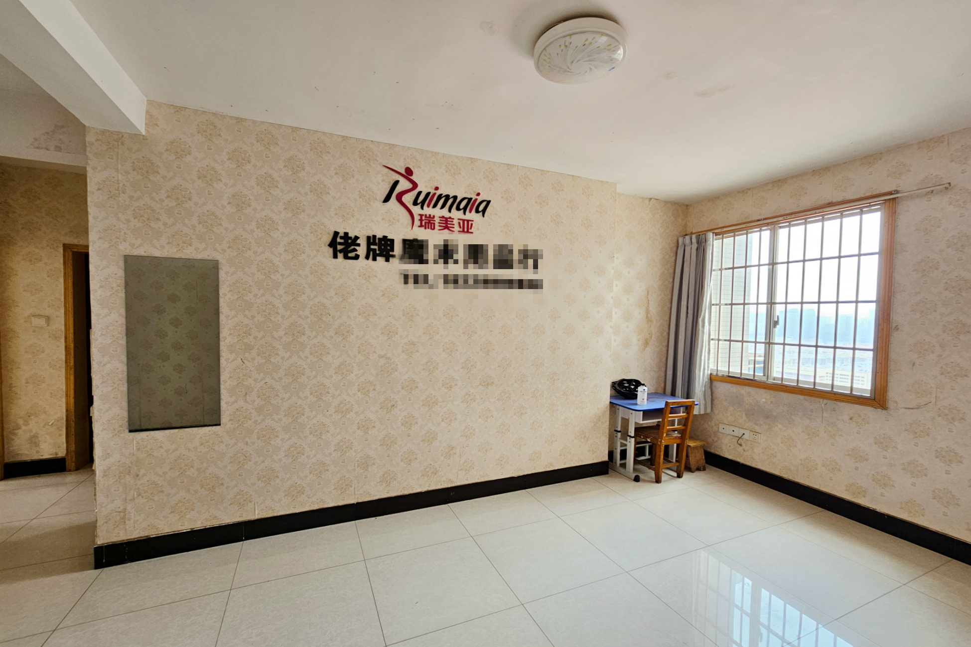 高桥现代商贸城  4室2厅2卫   108.00万其他