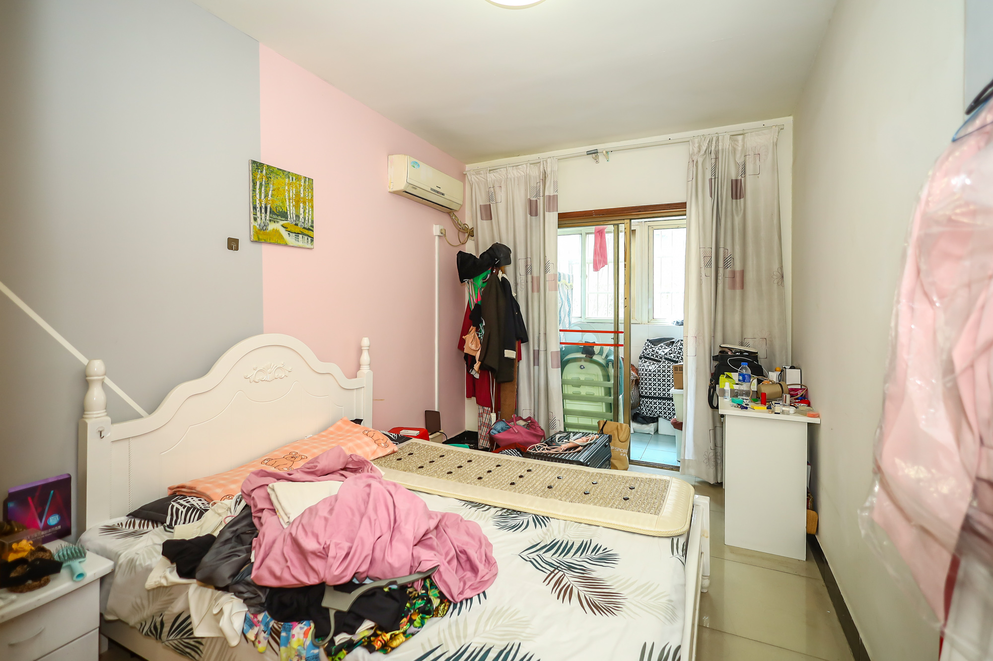 东南明苑 3室2厅1卫 82.0万 东南明苑 3室2厅1卫 82.0万卧室