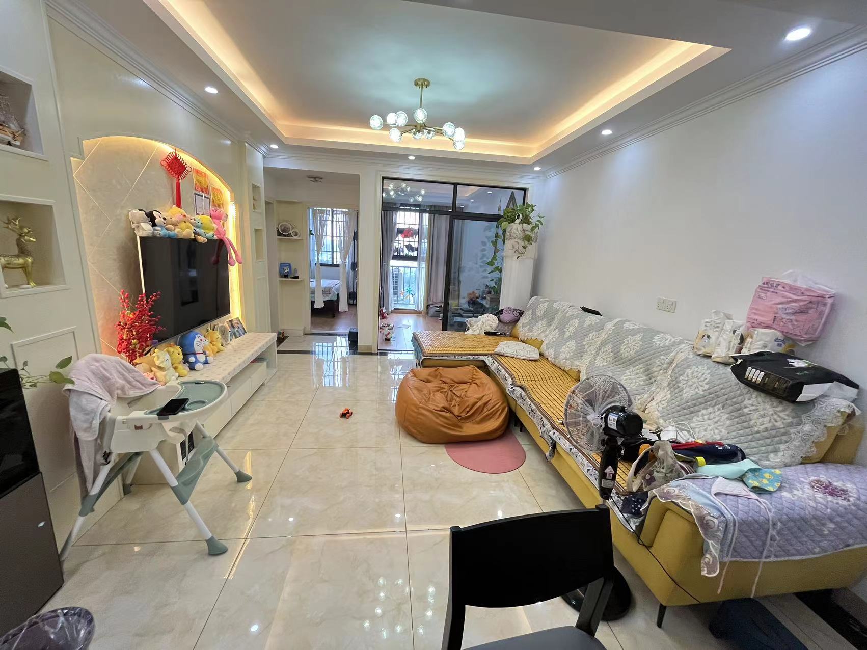 岭秀天下 2室2厅1卫 56.0万 岭秀天下 2室2厅1卫 56.0万室内图