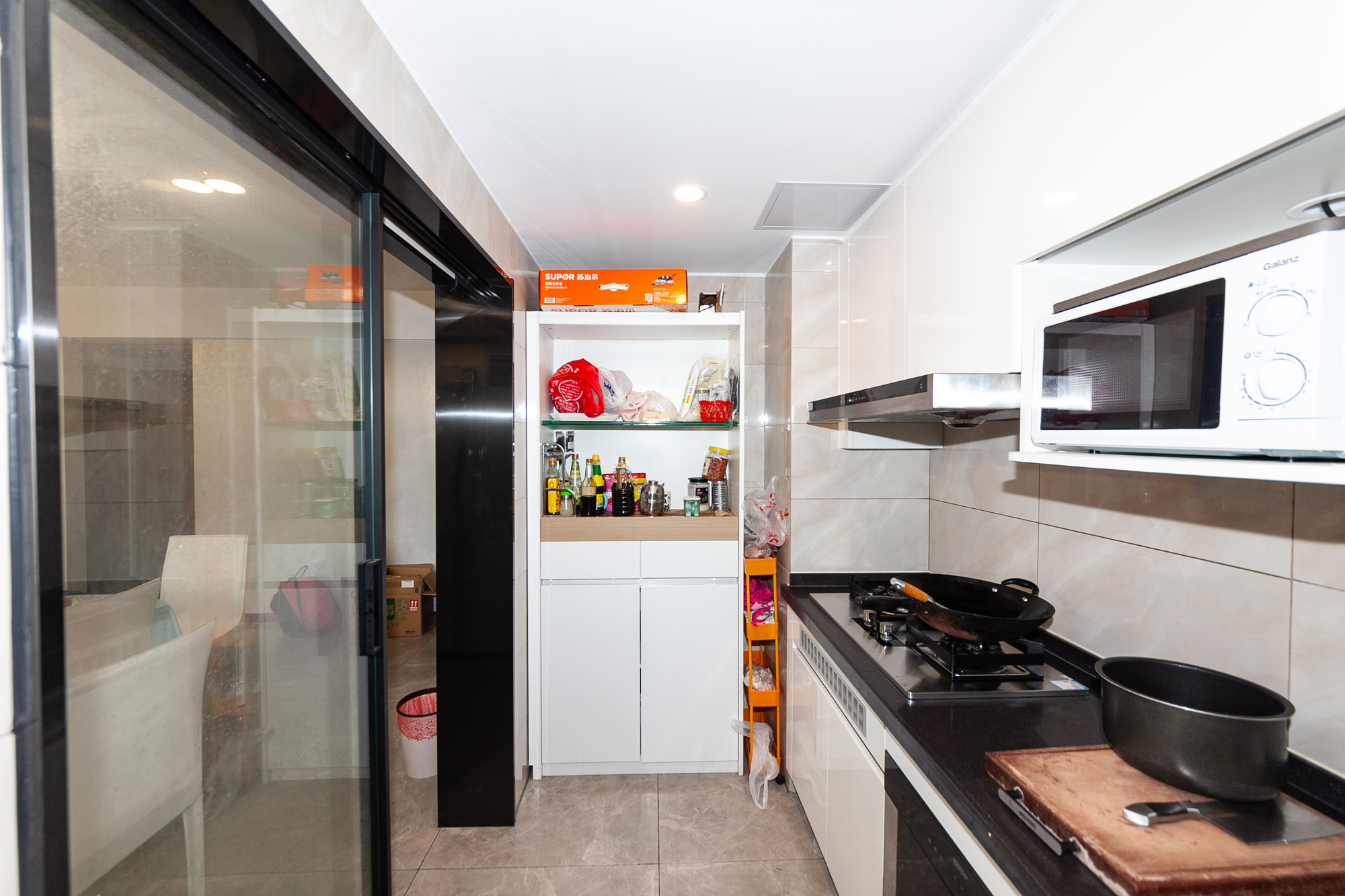 时代倾城四期 3室2厅2卫 120.00万 时代倾城四期 3室2厅2卫 120.00万厨房