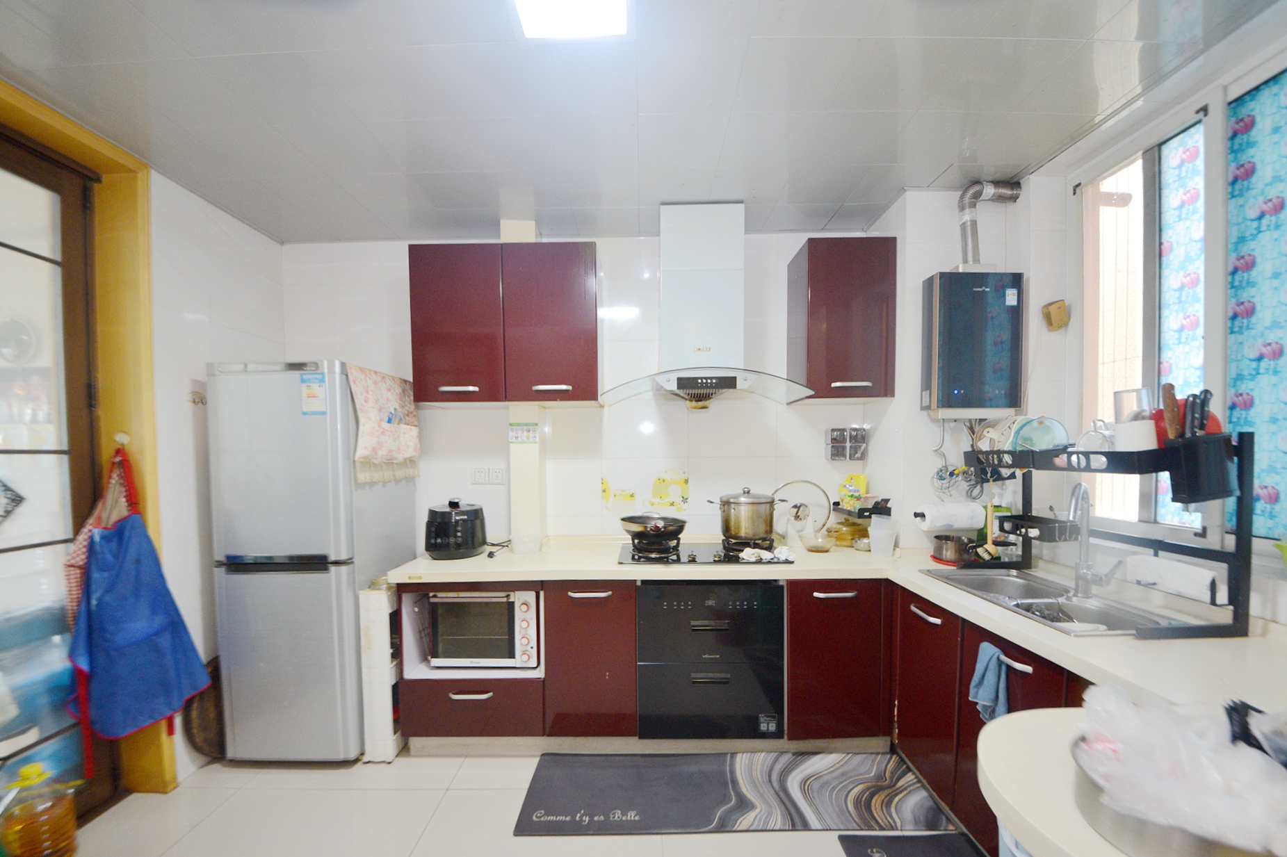 三重星都心  3室2厅2卫    158.0万厨房