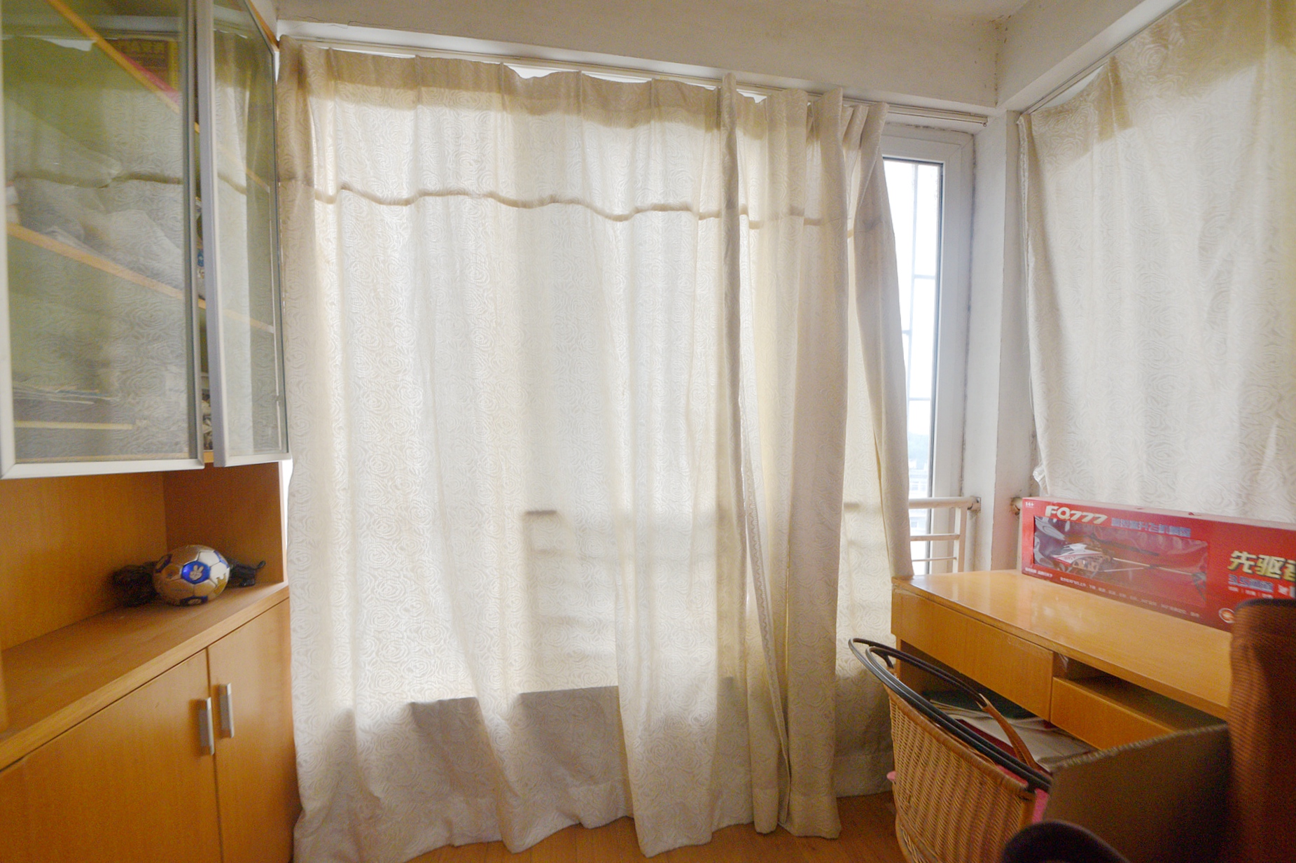 三重星都心  3室2厅2卫    158.0万阳台