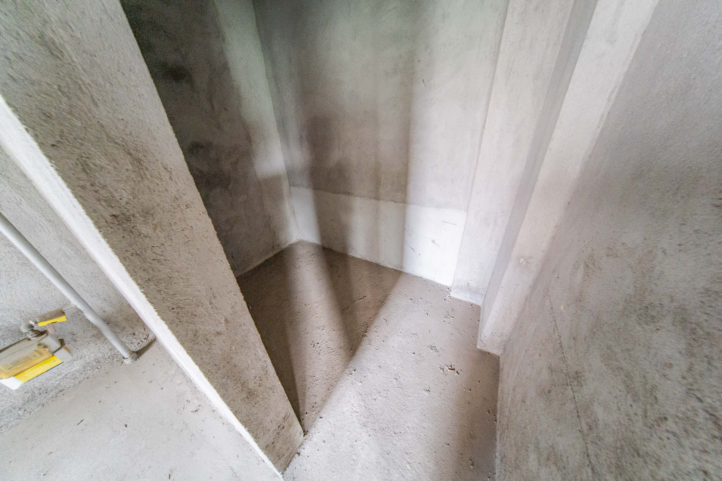 麓山翰林苑  3室2厅2卫    130.0万 麓山翰林苑  3室2厅2卫    130.0万厨房