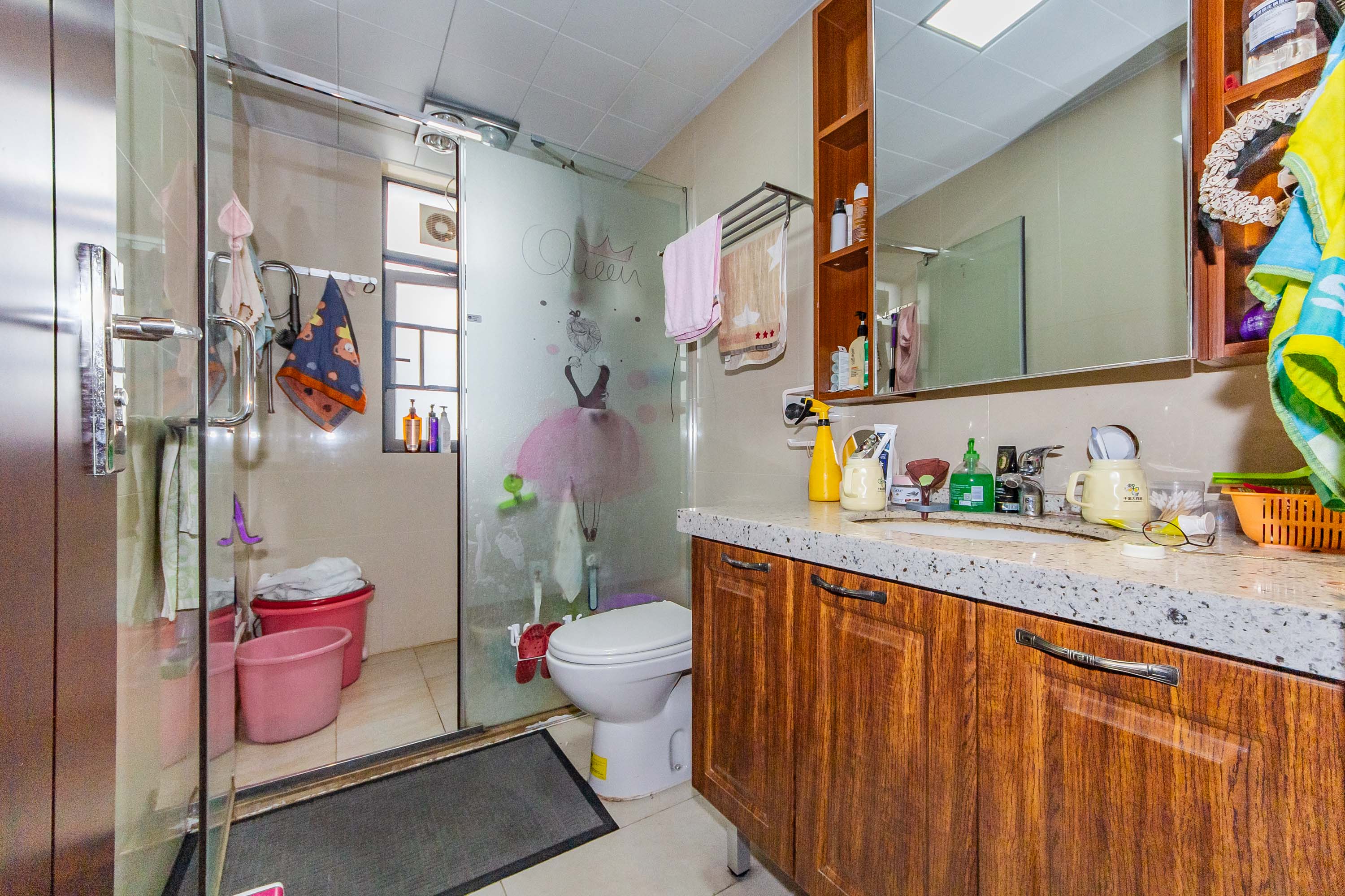 珠江郦城公园1号  4室2厅2卫    140.0万 珠江郦城公园1号  4室2厅2卫    140.0万卫生间