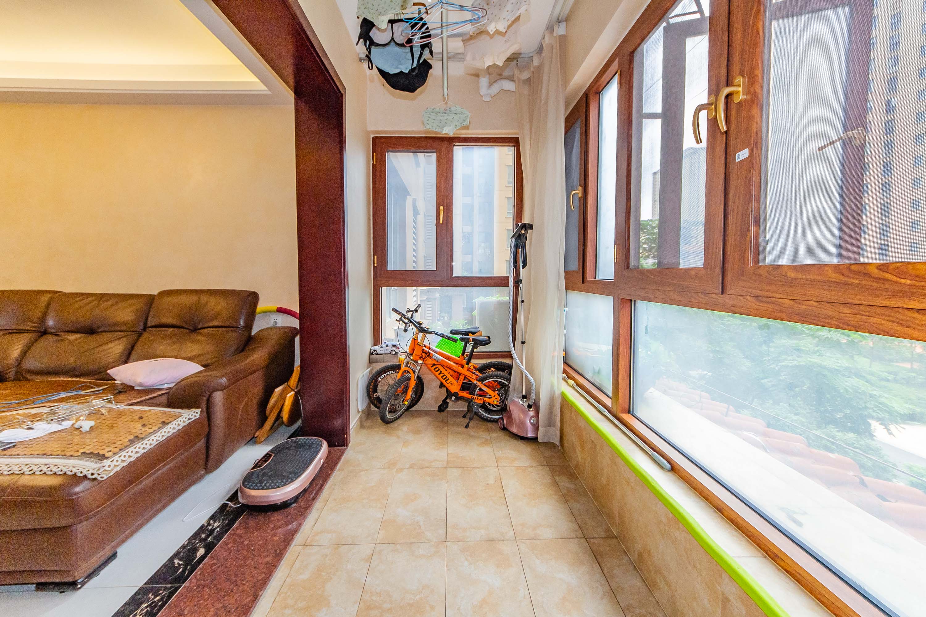 珠江郦城公园1号  4室2厅2卫    140.0万 珠江郦城公园1号  4室2厅2卫    140.0万阳台