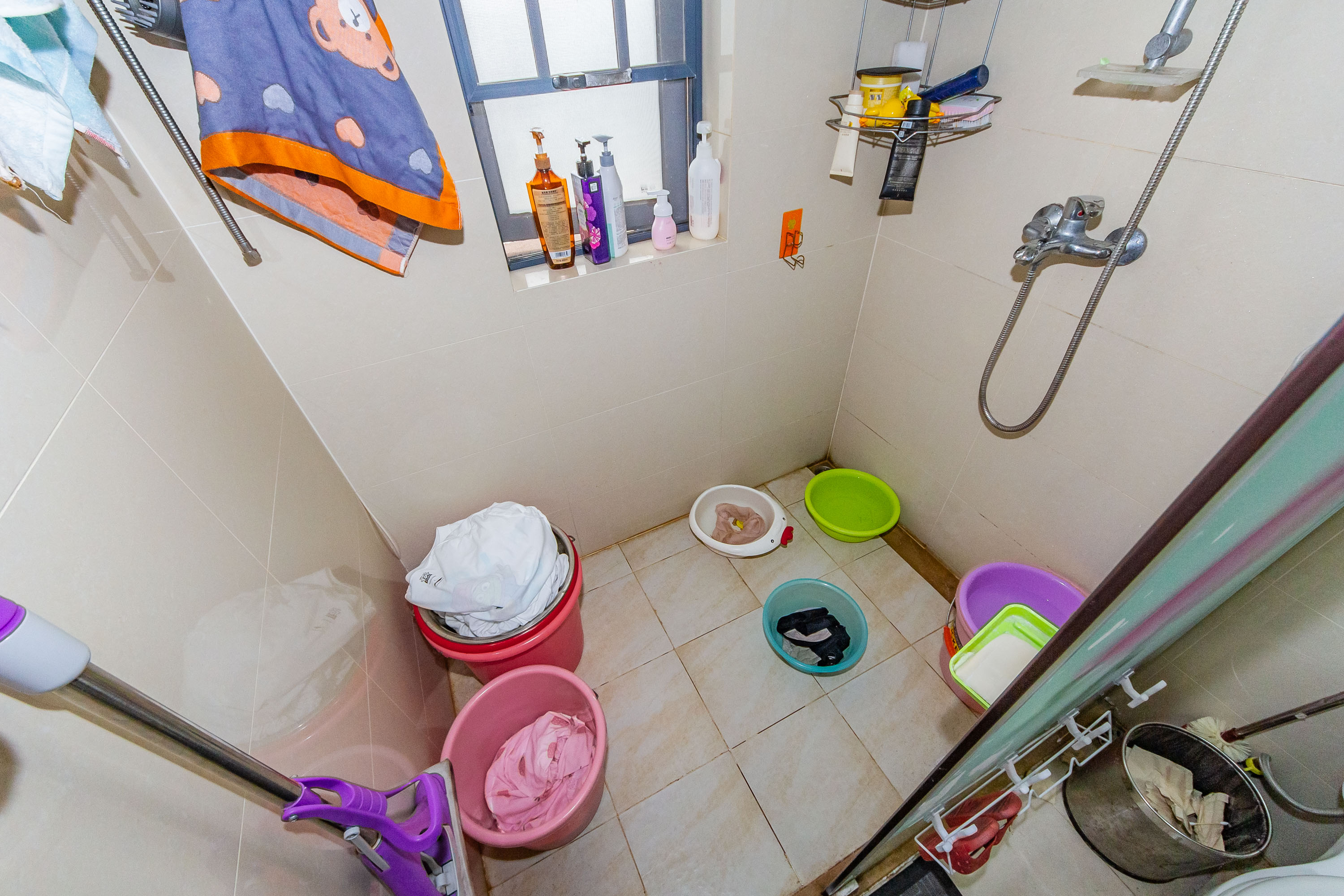 珠江郦城公园1号  4室2厅2卫    140.0万 珠江郦城公园1号  4室2厅2卫    140.0万卫生间