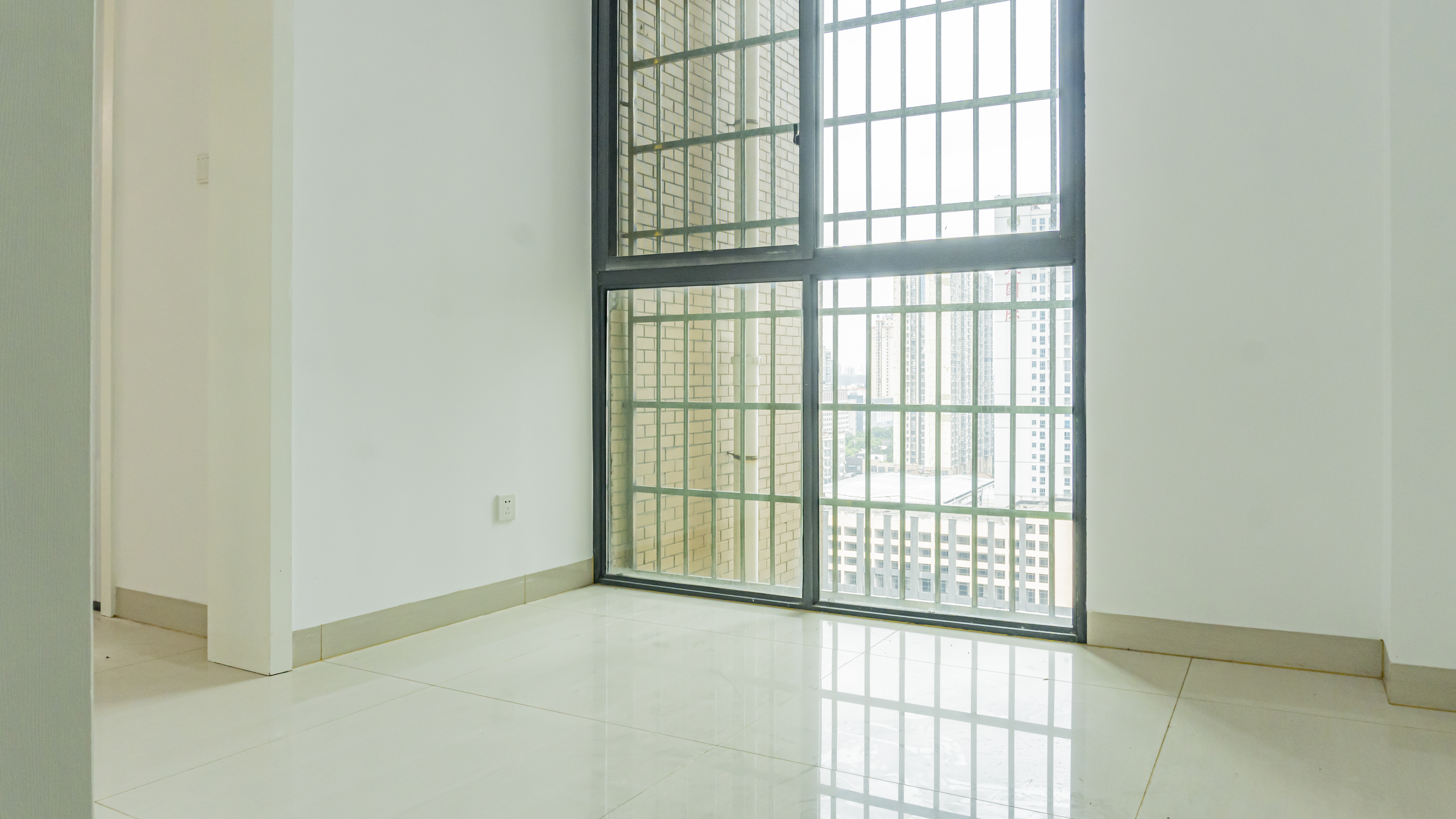 鹏利广场  3室2厅2卫   79.80万室内图