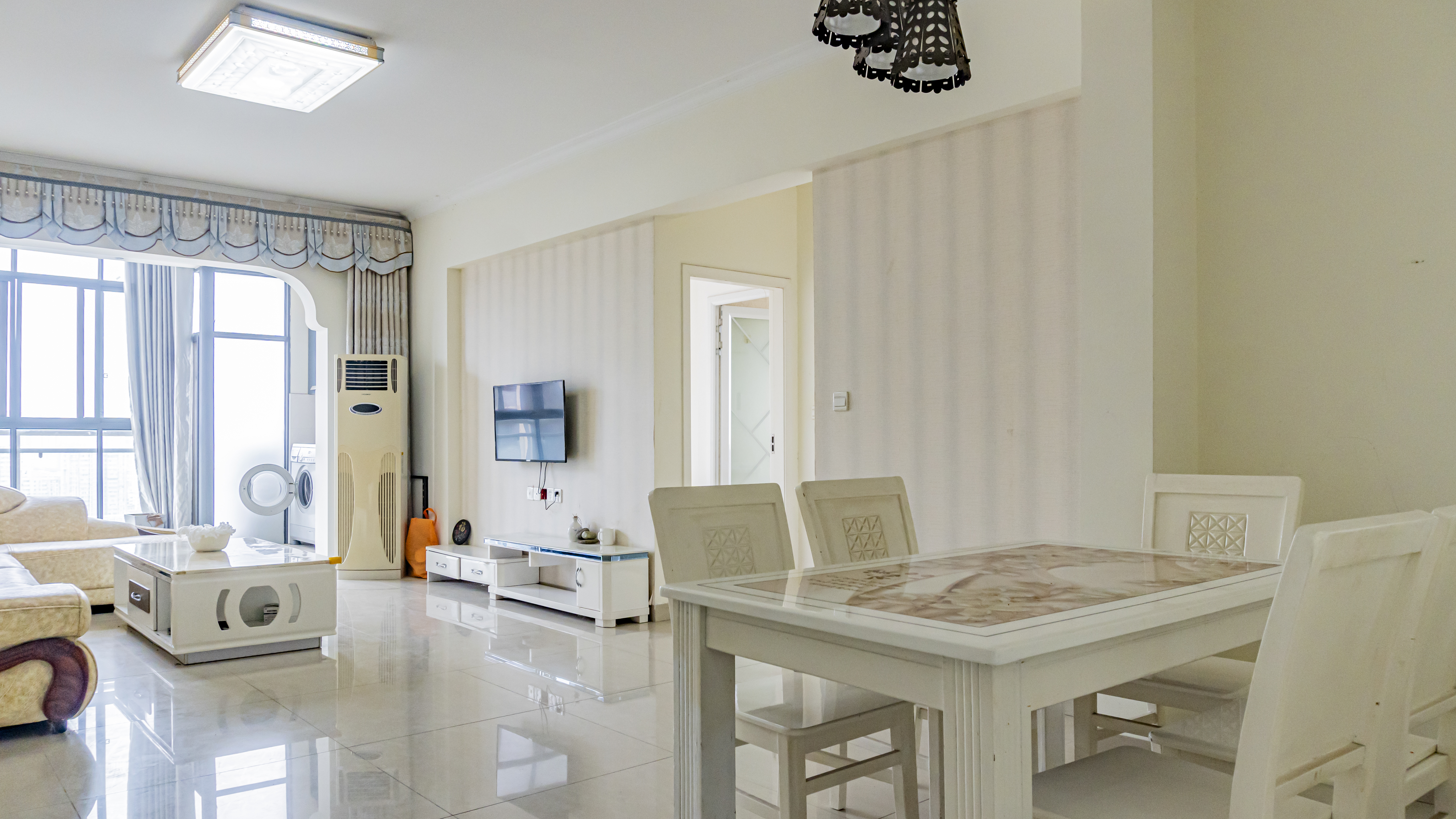 雄森国际 2室2厅1卫 49.80万 雄森国际 2室2厅1卫 49.80万室内图