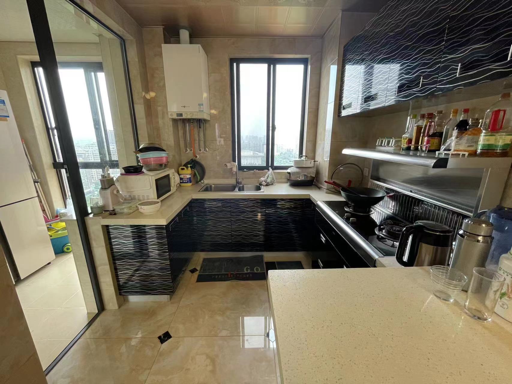 凯旋城  3室2厅2卫   110.00万室内图