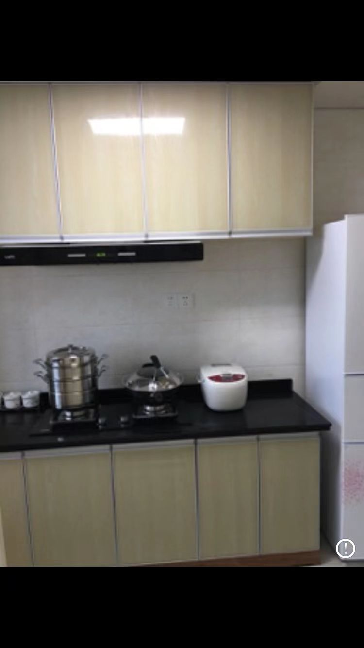 百弘学府城  3室2厅2卫   1700.00元/月室内图