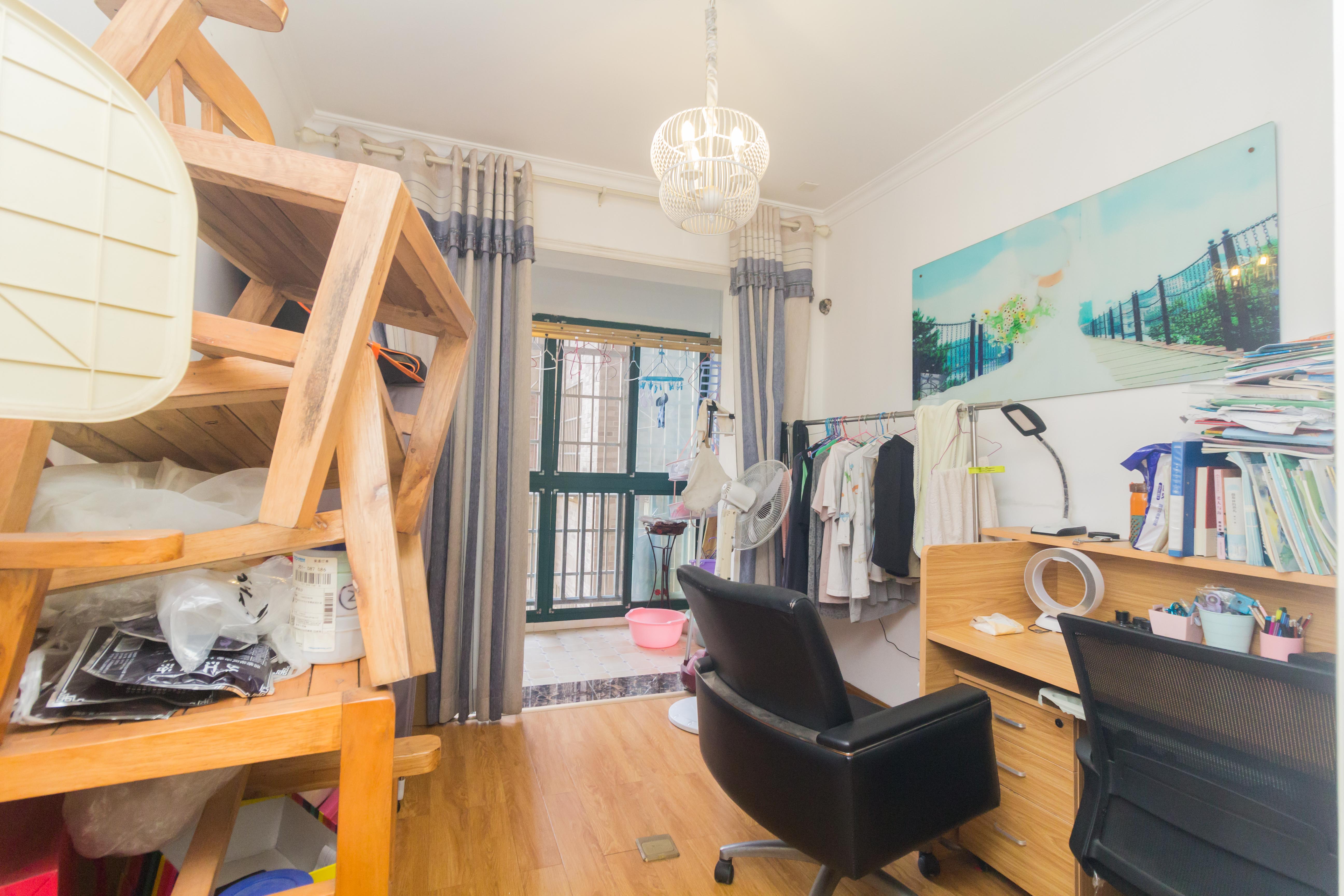 博雅湘水湾 3室2厅1卫 90.0万 博雅湘水湾 3室2厅1卫 90.0万卧室