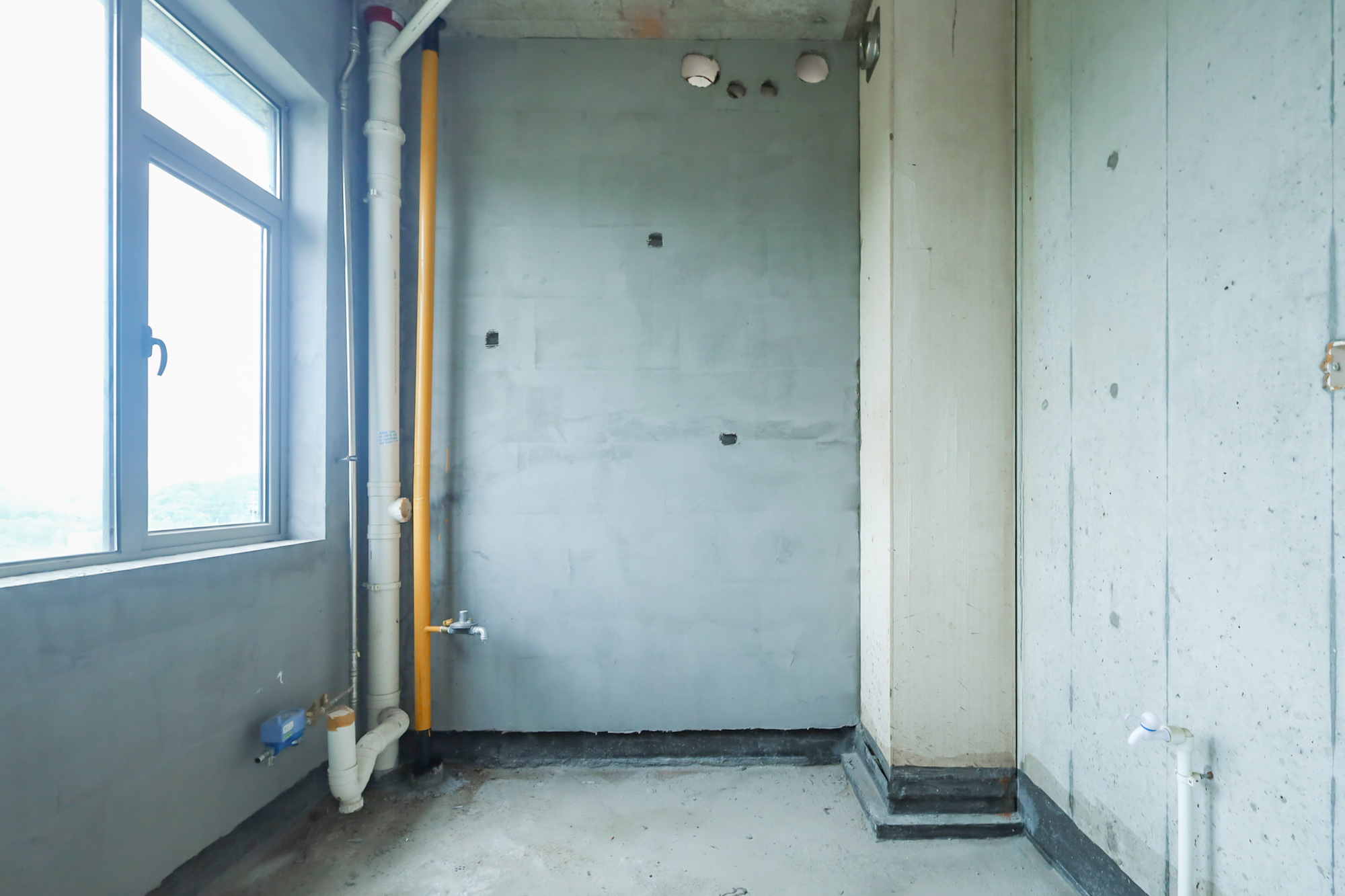 万象府台  4室2厅3卫    270.0万 万象府台  4室2厅3卫    270.0万厨房