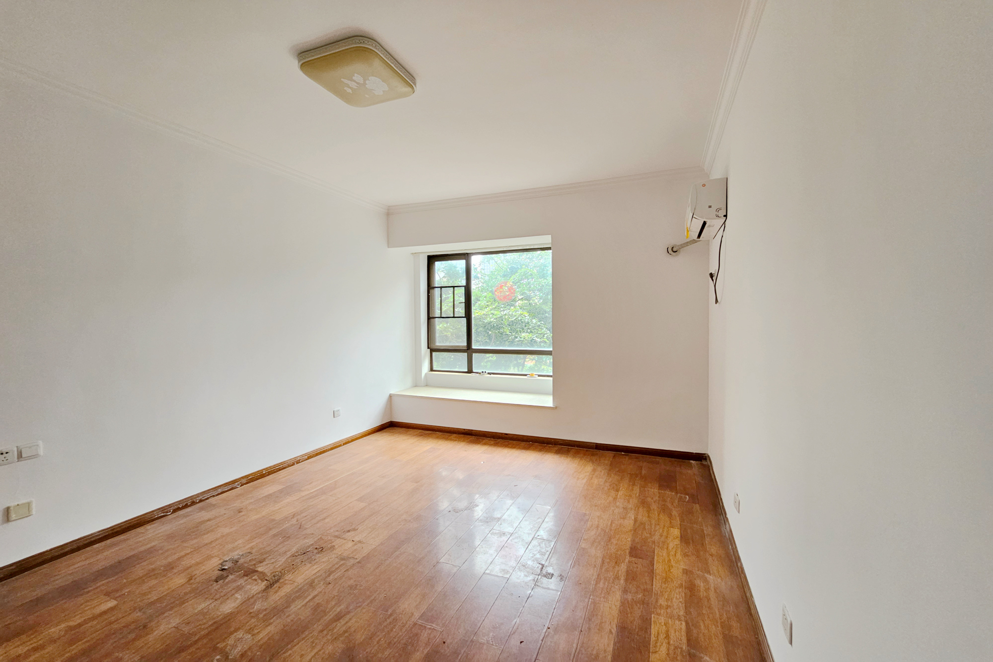 阳光城尚东湾学园区  3室2厅2卫    100.0万 阳光城尚东湾学园区  3室2厅2卫    100.0万卧室