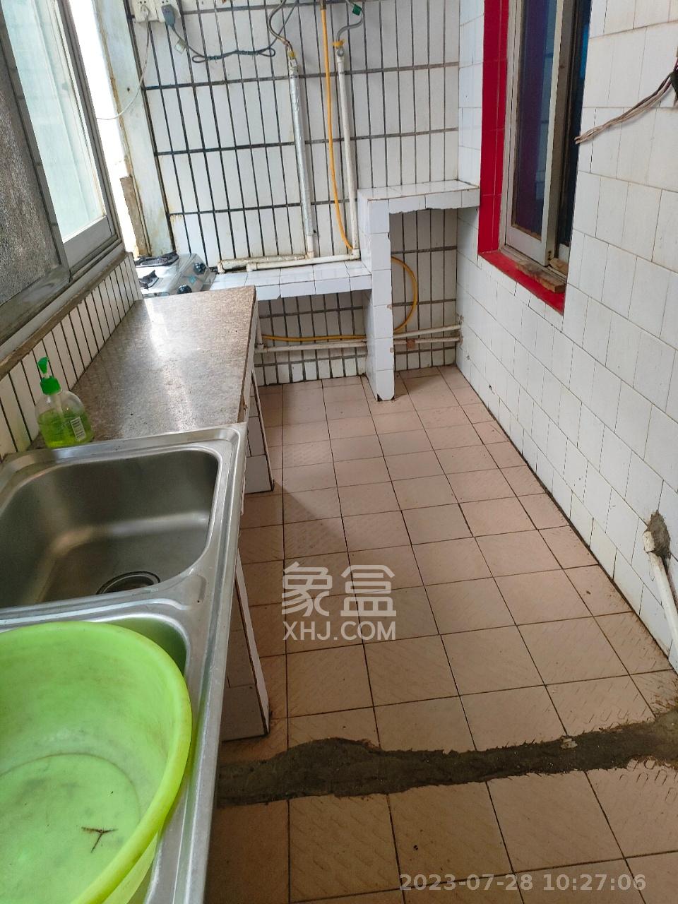 网船班小区  2室1厅1卫   1500.00元/月室内图