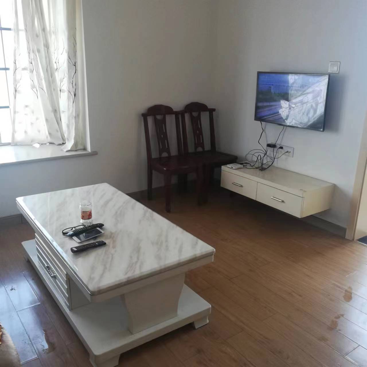 巴陵壹号  1室1厅1卫   1300.00元/月室内图