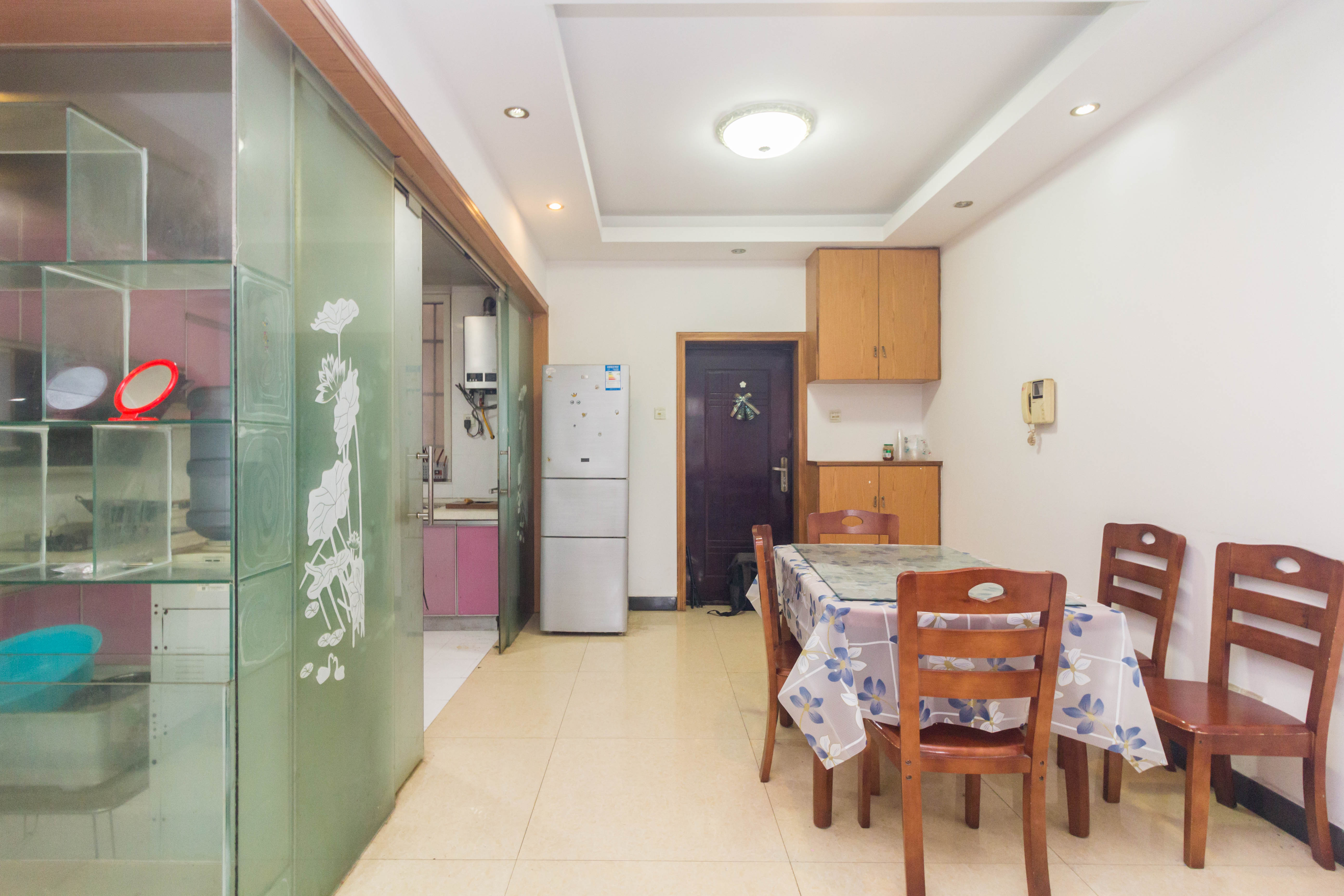 未来蜂巢 3室2厅1卫 67.0万 未来蜂巢 3室2厅1卫 67.0万客厅