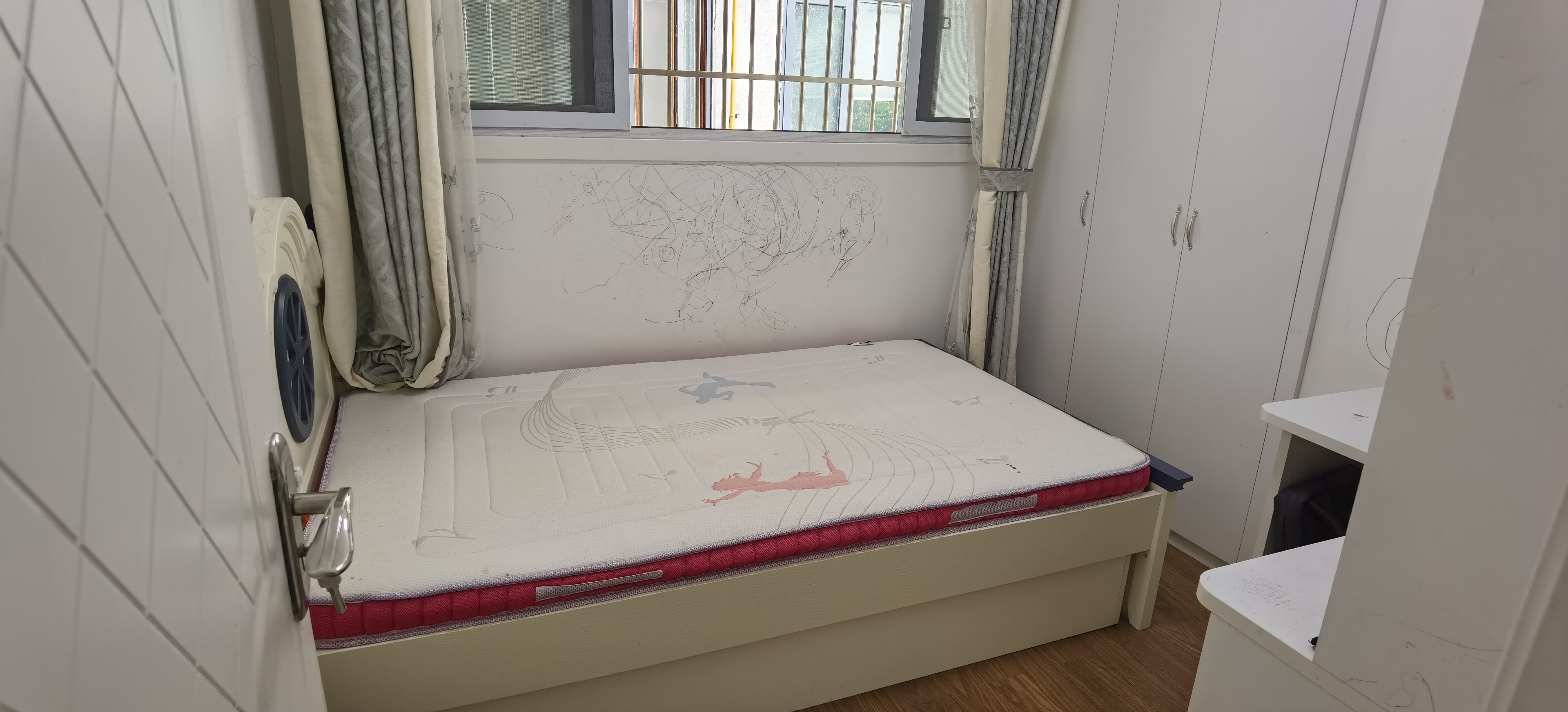 美的林城时代  3室2厅2卫   4200.00元/月室内图