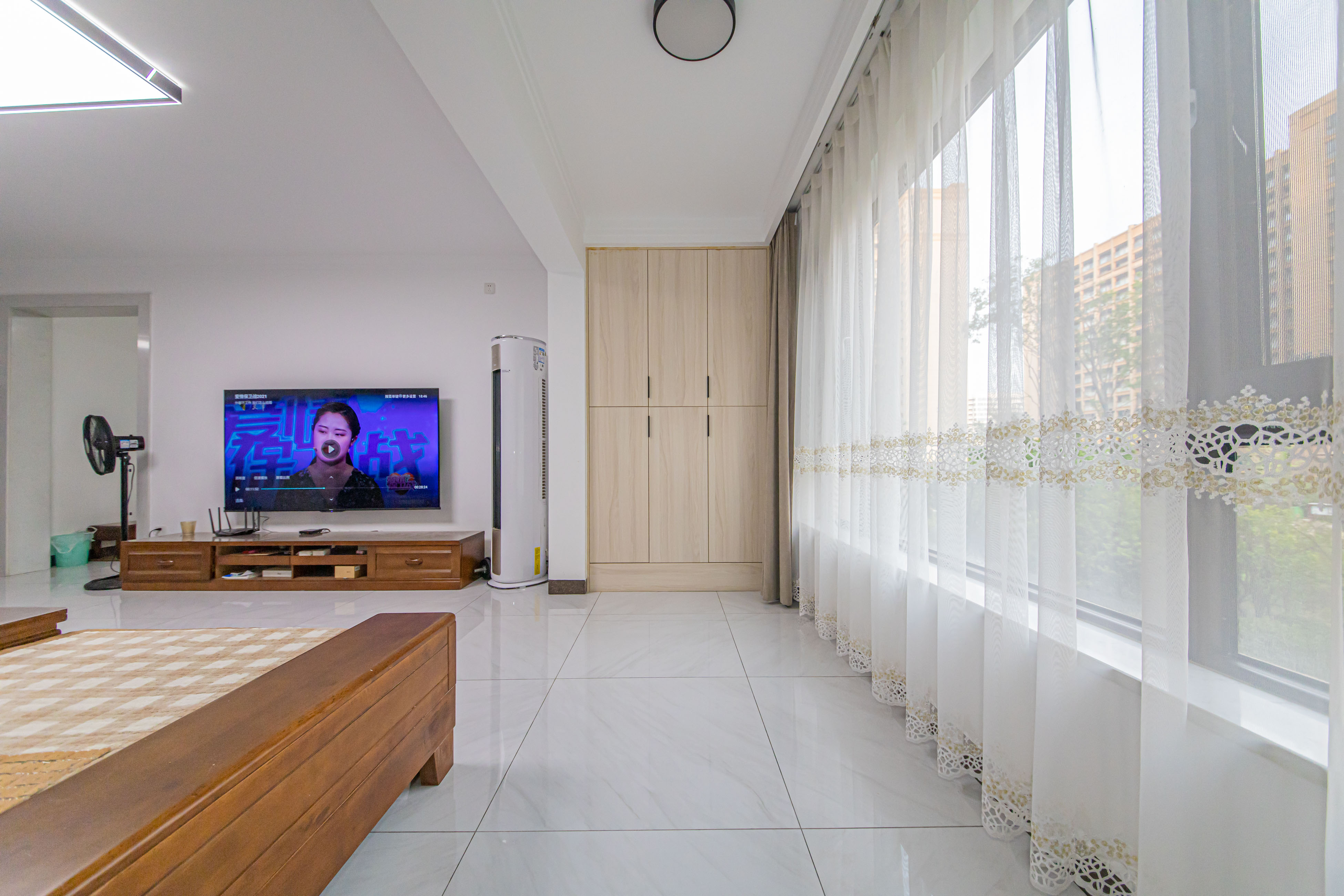 鑫远悦城（鑫远悦时代）  4室2厅2卫    188.0万客厅