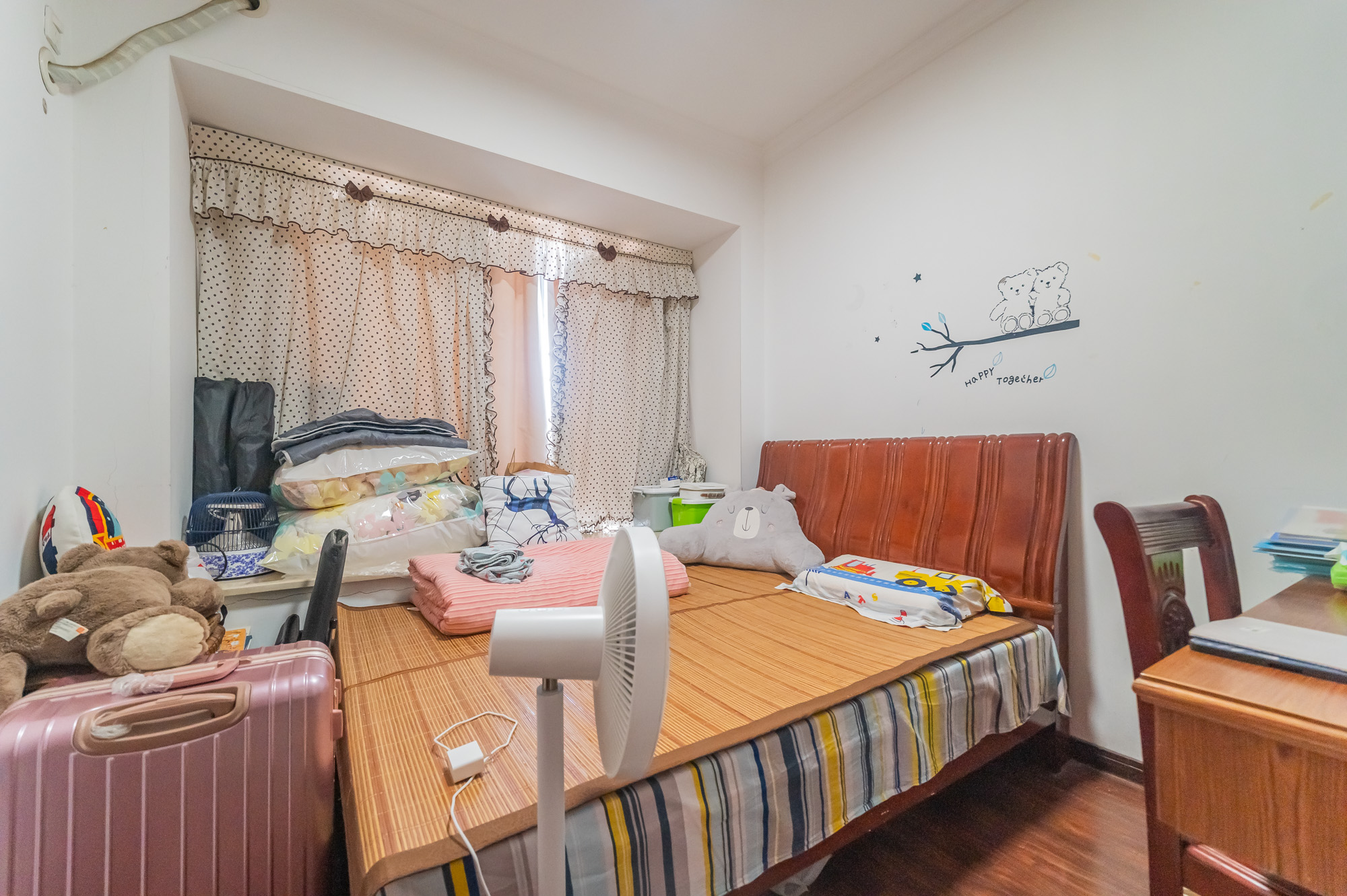 华润凤凰城二期  3室2厅1卫    79.8万卧室