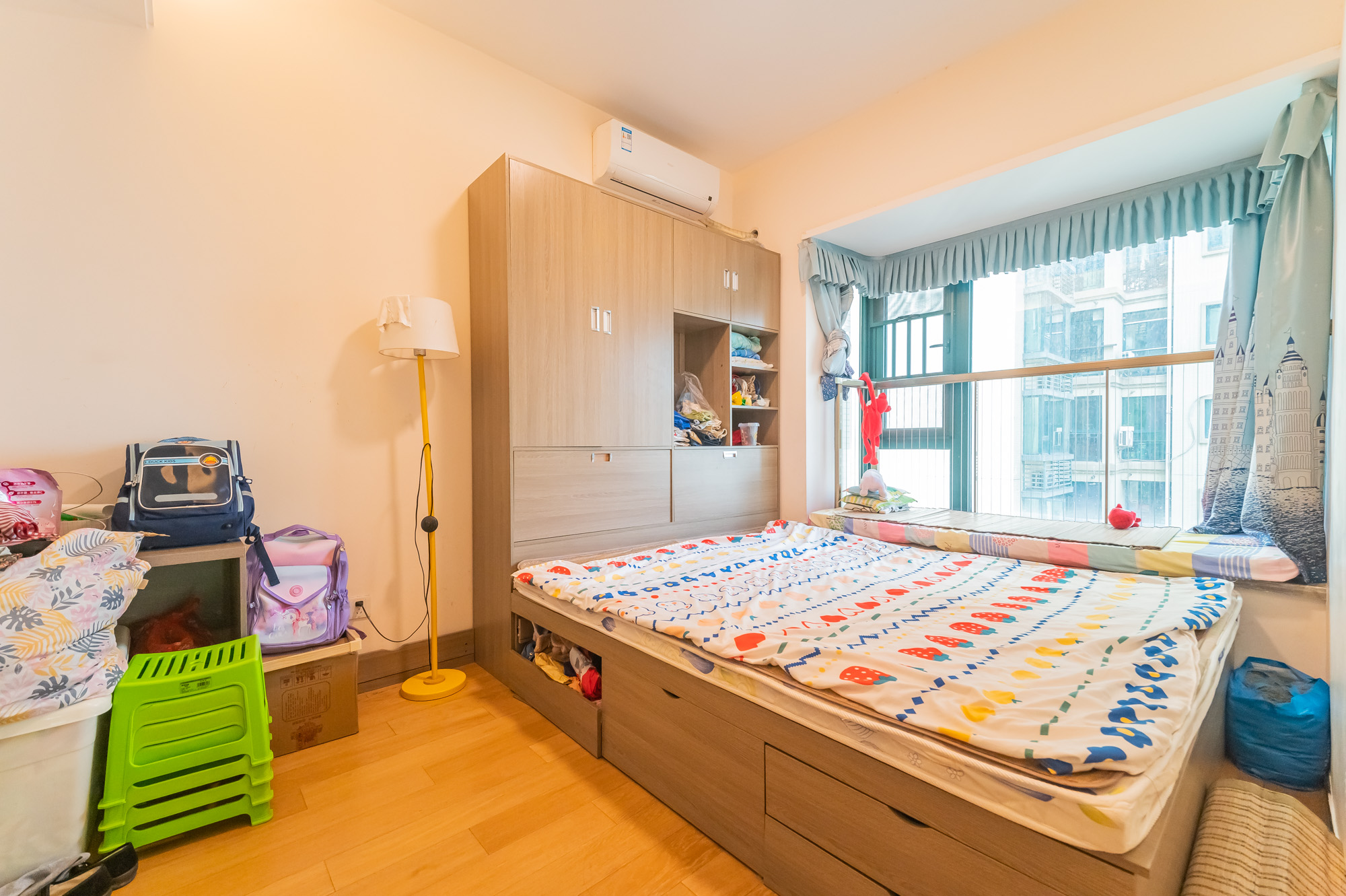 恒大翡翠华庭  2室2厅1卫    50.0万卧室