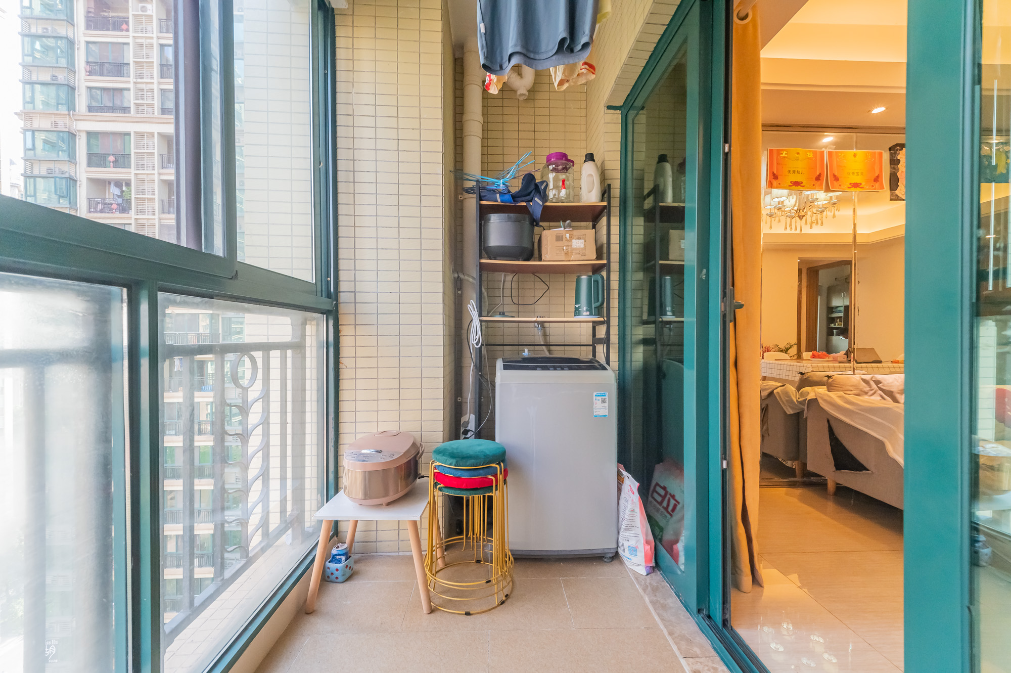 恒大翡翠华庭  2室2厅1卫    50.0万阳台