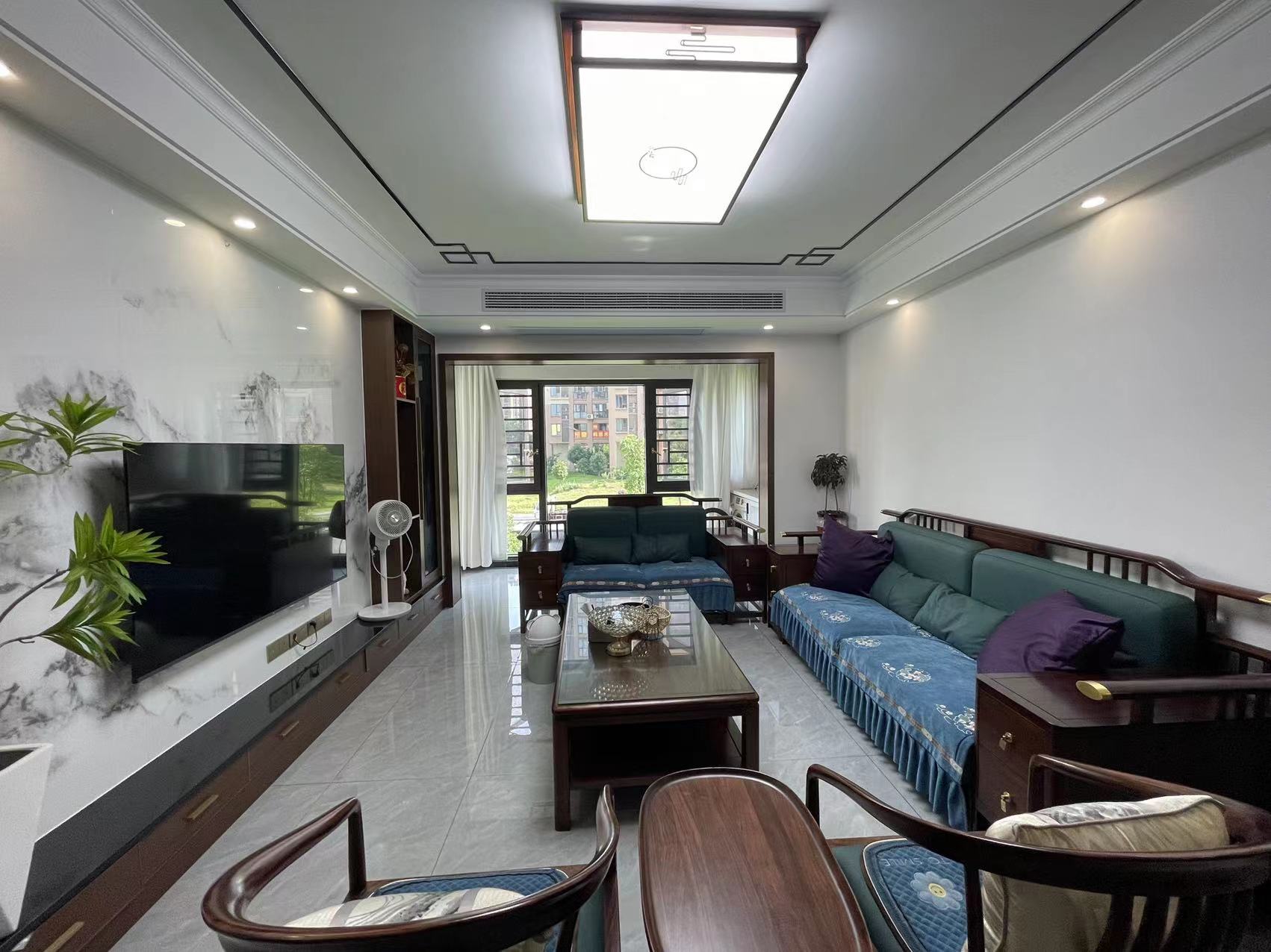 红盾雅园 3室2厅2卫 79.8万 红盾雅园 3室2厅2卫 79.8万室内图