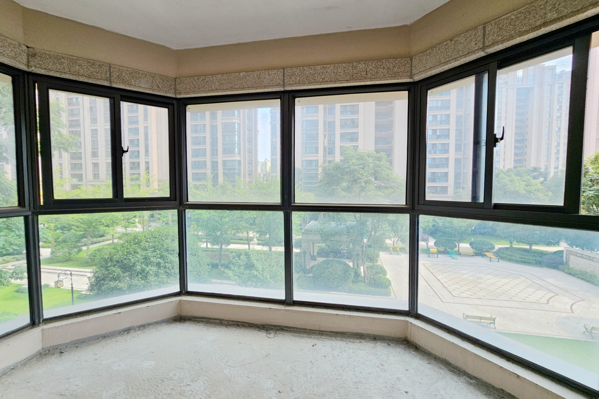 明昇壹城(明昇时代广场)一期  3室2厅1卫    130.0万 明昇壹城(明昇时代广场)一期  3室2厅1卫    130.0万其他