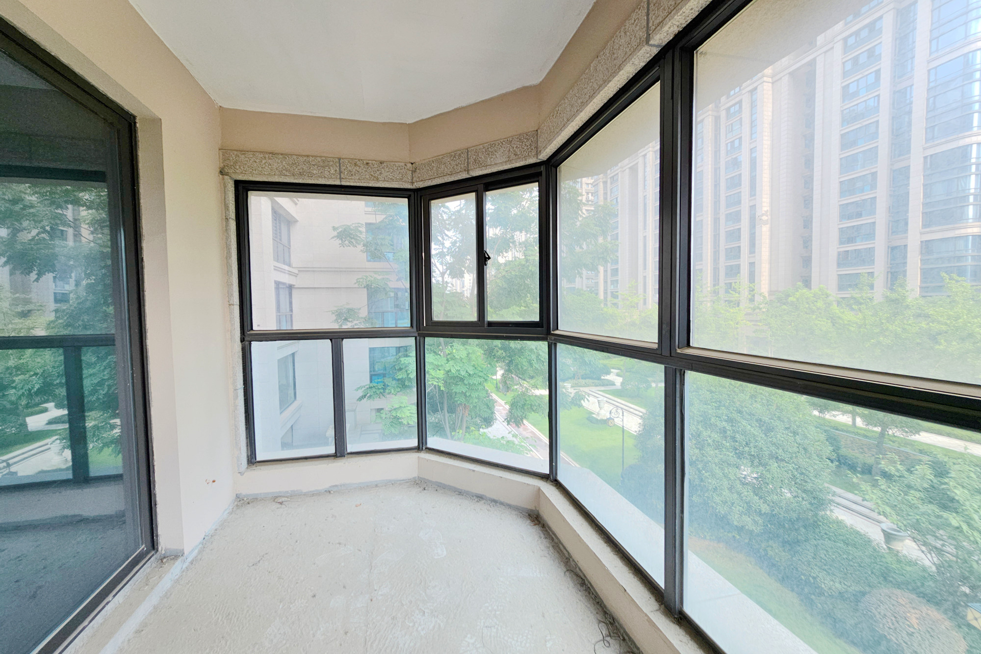 明昇壹城(明昇时代广场)一期  3室2厅1卫    130.0万 明昇壹城(明昇时代广场)一期  3室2厅1卫    130.0万其他