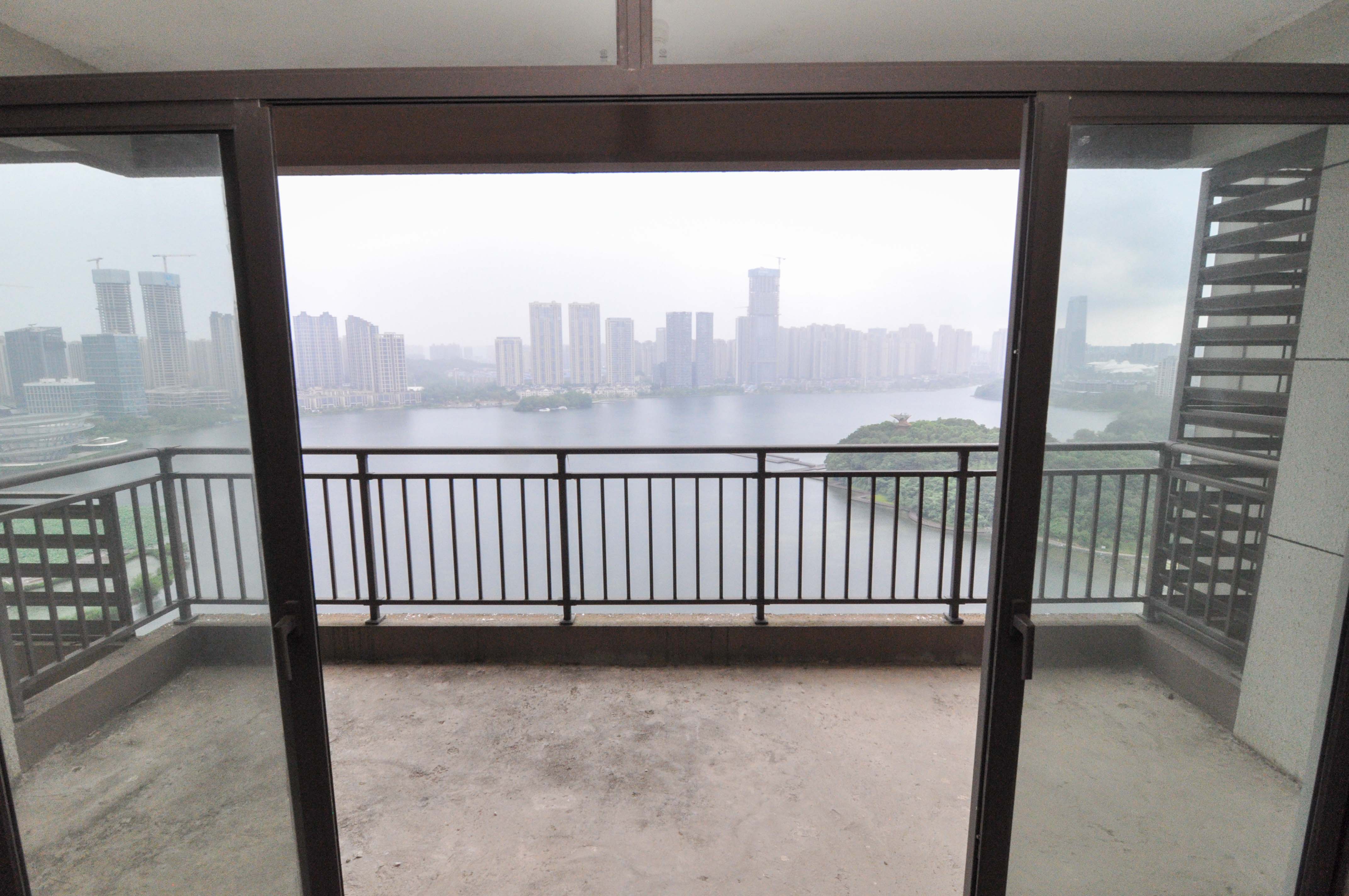 佳兆业云顶梅溪湖（佳兆业梅溪荟）  5室2厅3卫   485.00万其他