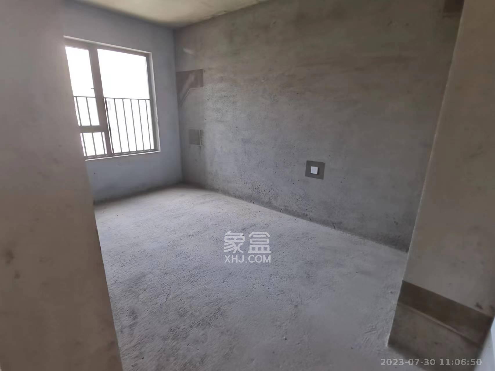 长沙美的梧桐庄园  4室2厅2卫   1500.00元/月室内图