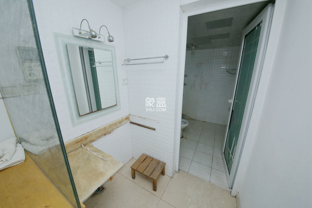 天心華庭  2室1廳1衛(wèi)   120.00萬