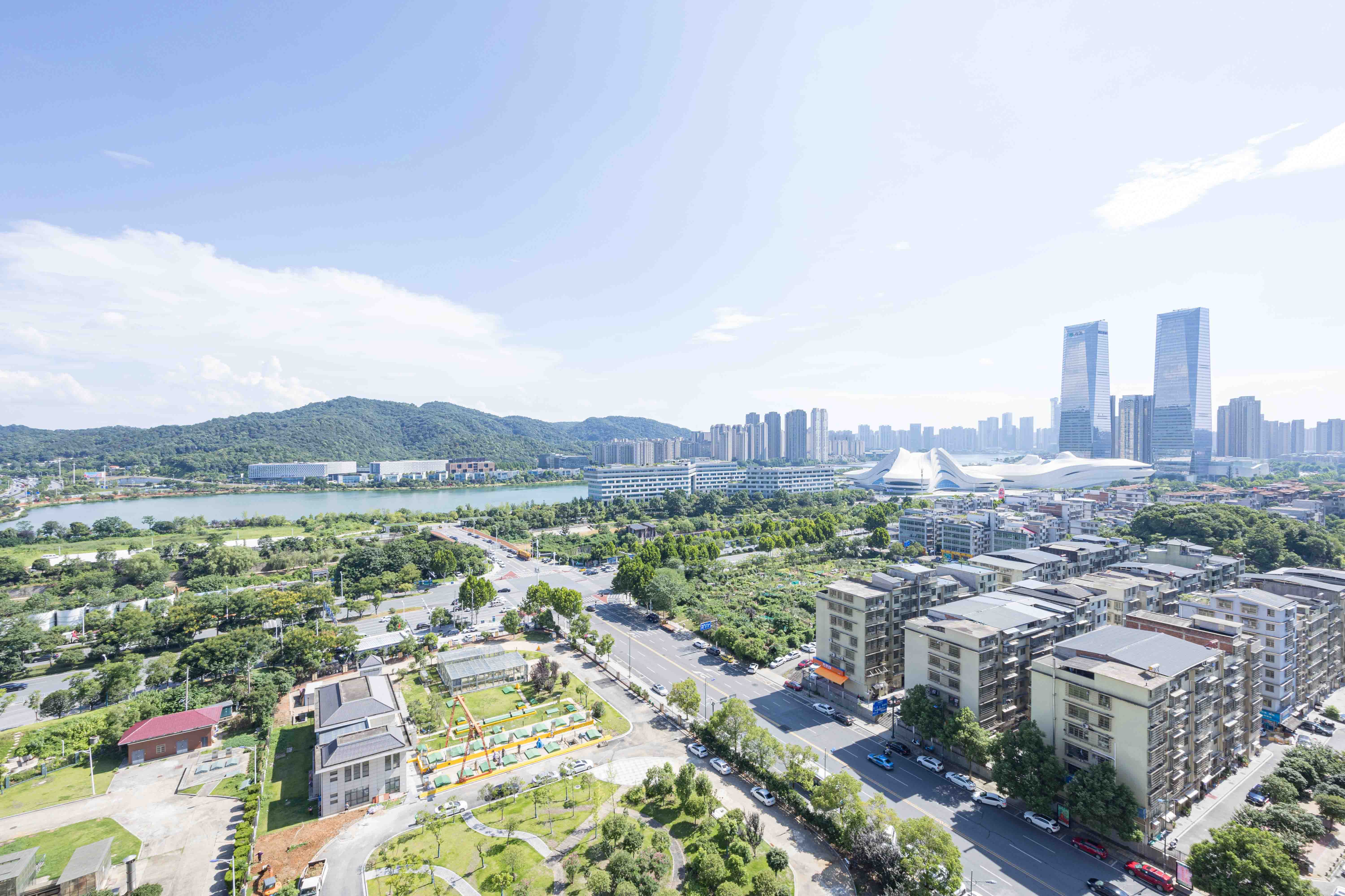 达美D6区  2室2厅1卫   105.00万其他