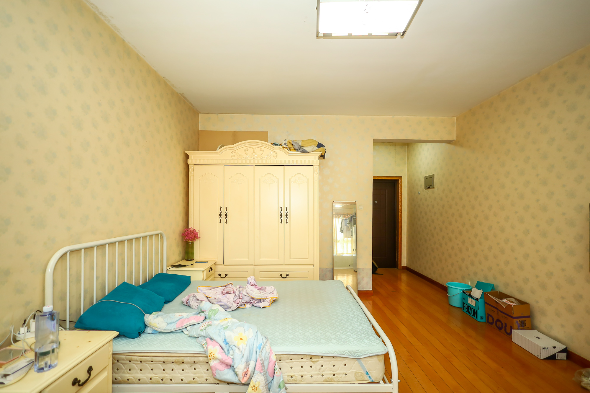 明城公寓 1室1厅1卫 22.8万 明城公寓 1室1厅1卫 22.8万卧室