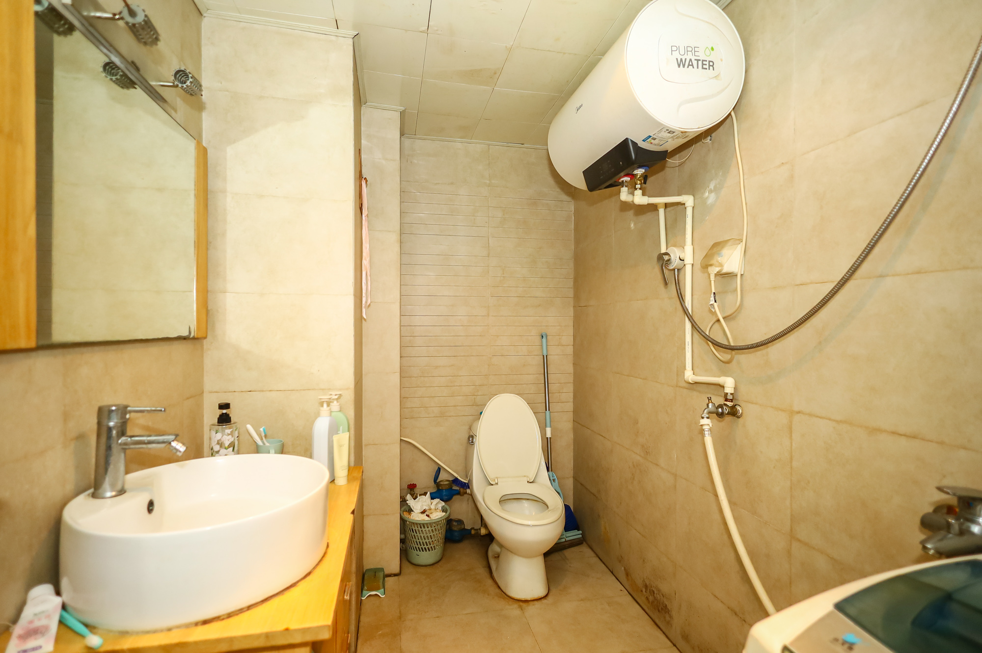 明城公寓 1室1厅1卫 22.8万 明城公寓 1室1厅1卫 22.8万卫生间