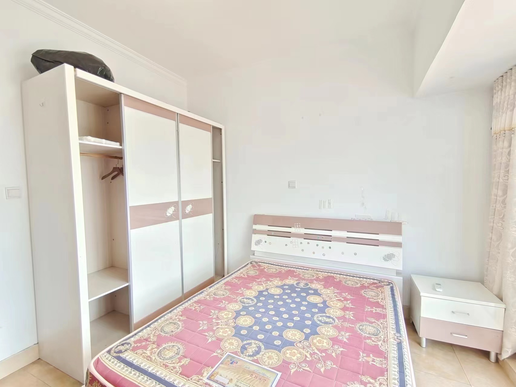 流金岁月-华晨国际 3室1厅1卫 55.0万 流金岁月-华晨国际 3室1厅1卫 55.0万室内图