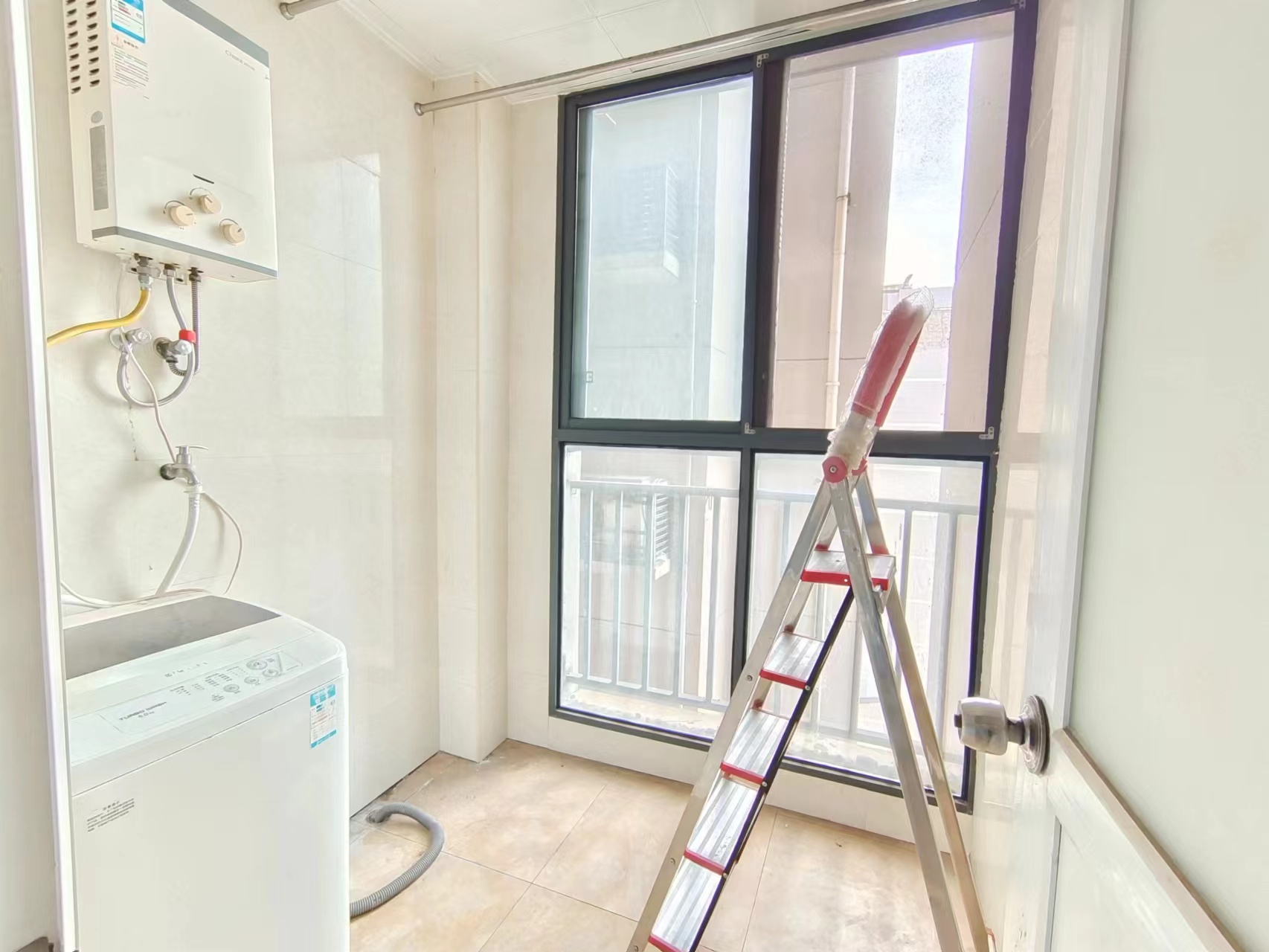 流金岁月-华晨国际 3室1厅1卫 55.0万 流金岁月-华晨国际 3室1厅1卫 55.0万室内图