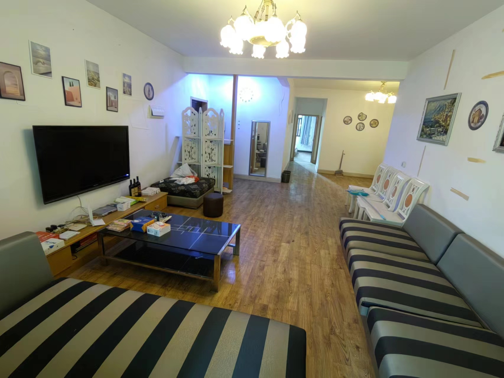 中地凯旋城 3室2厅2卫 48.8万 中地凯旋城 3室2厅2卫 48.8万客厅