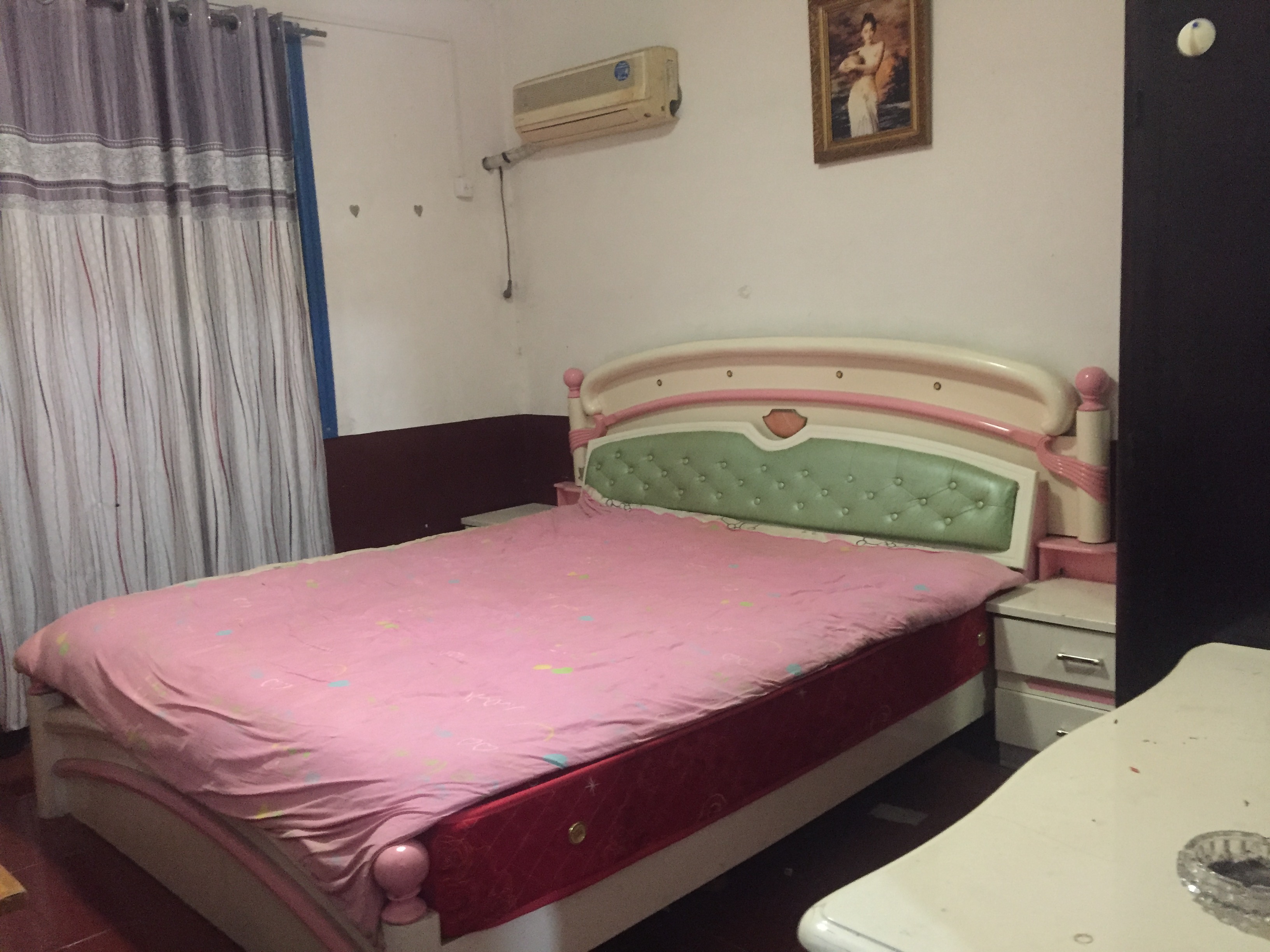 彩霞花园 2室2厅1卫 15.8万 彩霞花园 2室2厅1卫 15.8万客厅