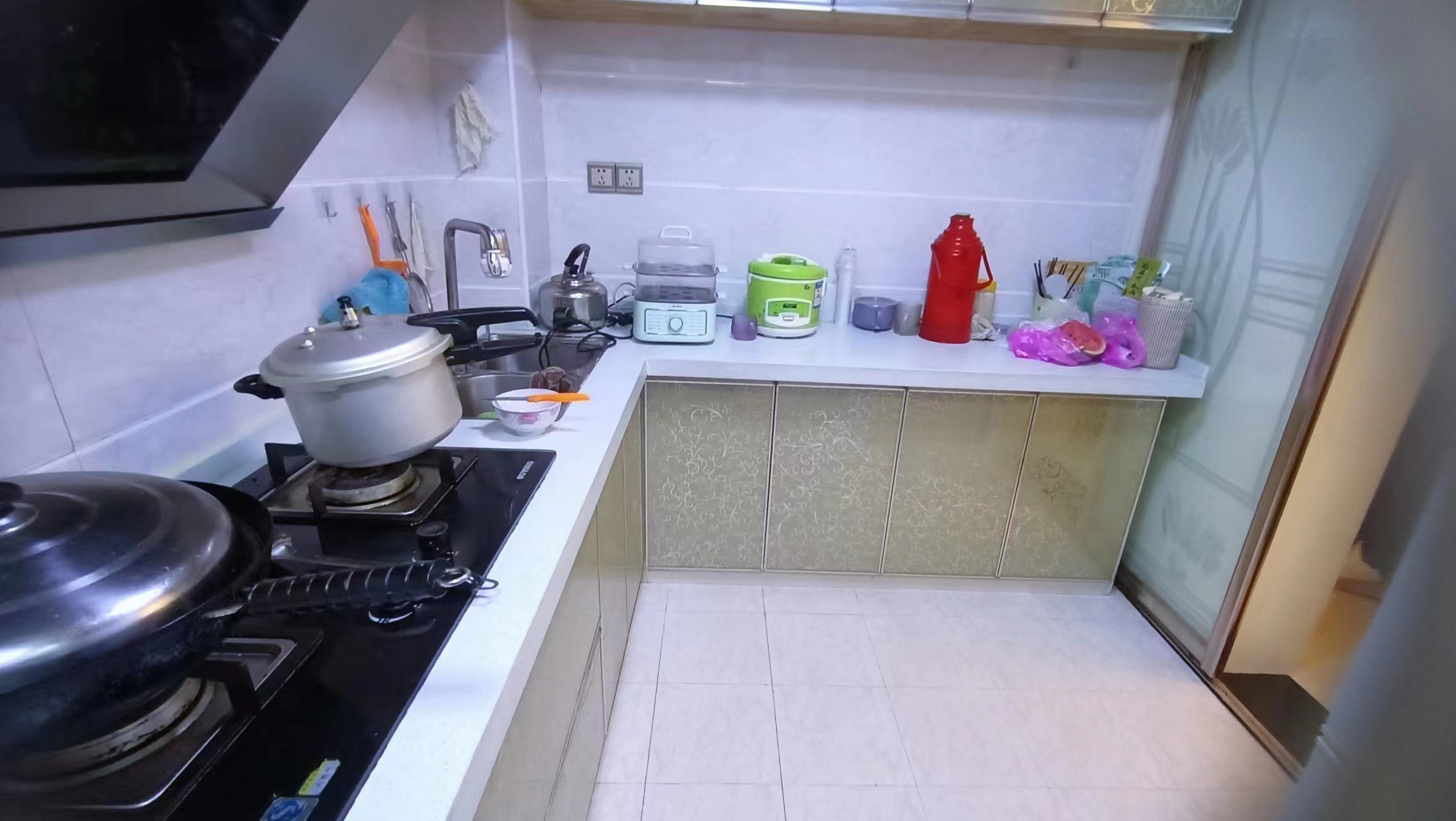 水岸花城(翠堤湾) 3室2厅1卫 44.0万 水岸花城(翠堤湾) 3室2厅1卫 44.0万室内图