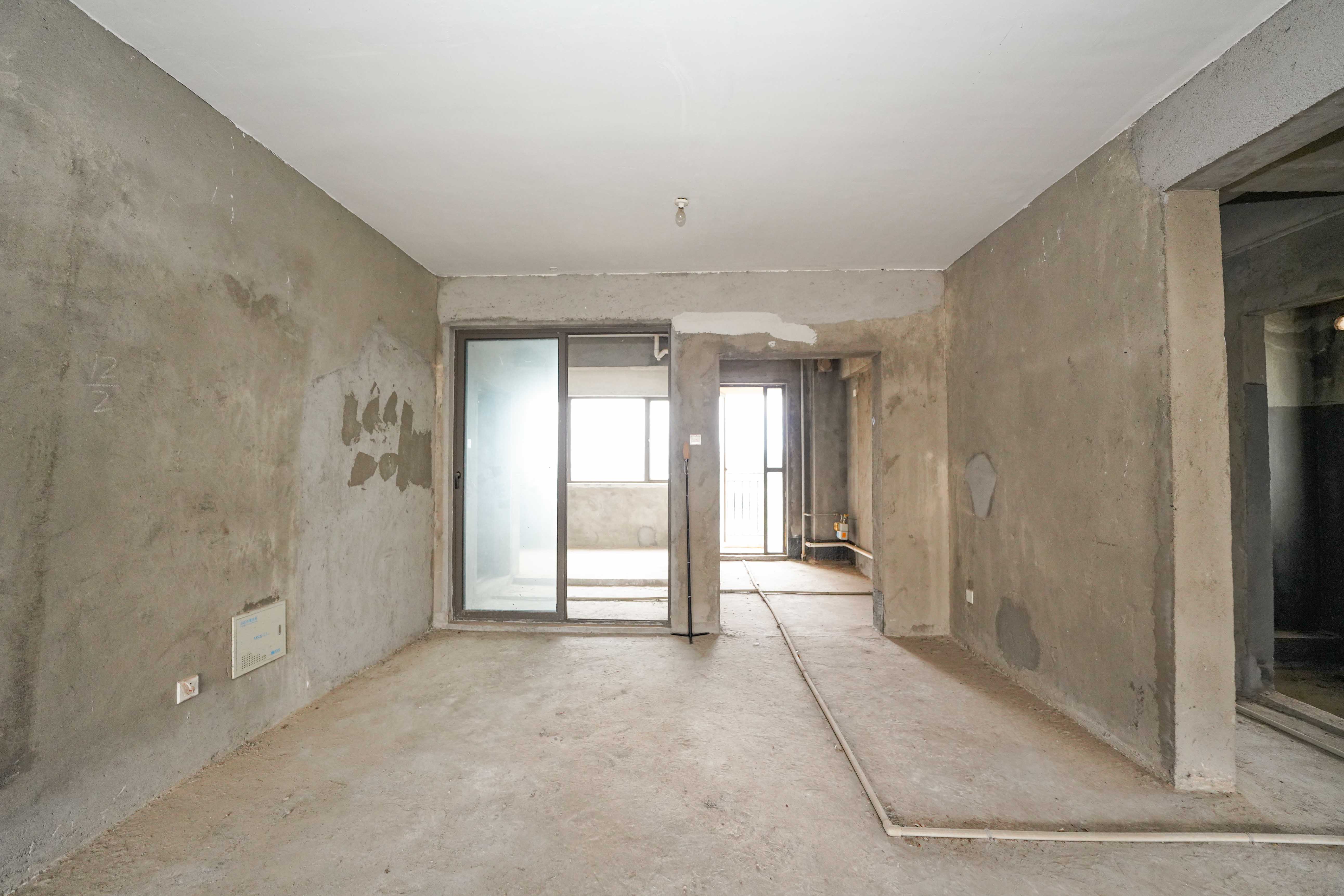 佳兆业水岸新都 5室2厅1卫 219.0万 佳兆业水岸新都 5室2厅1卫 219.0万客厅