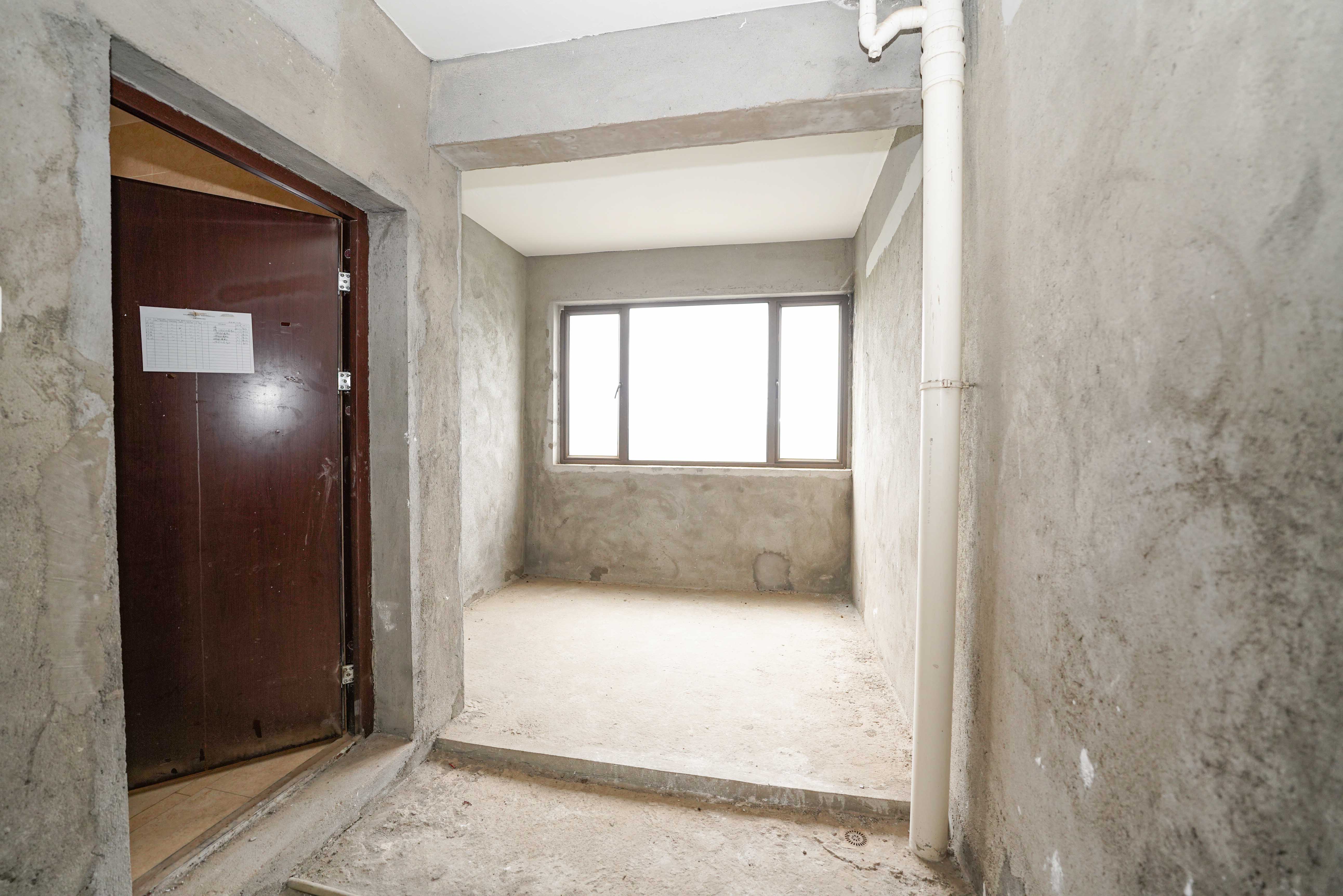 佳兆业水岸新都 5室2厅1卫 219.0万 佳兆业水岸新都 5室2厅1卫 219.0万卧室