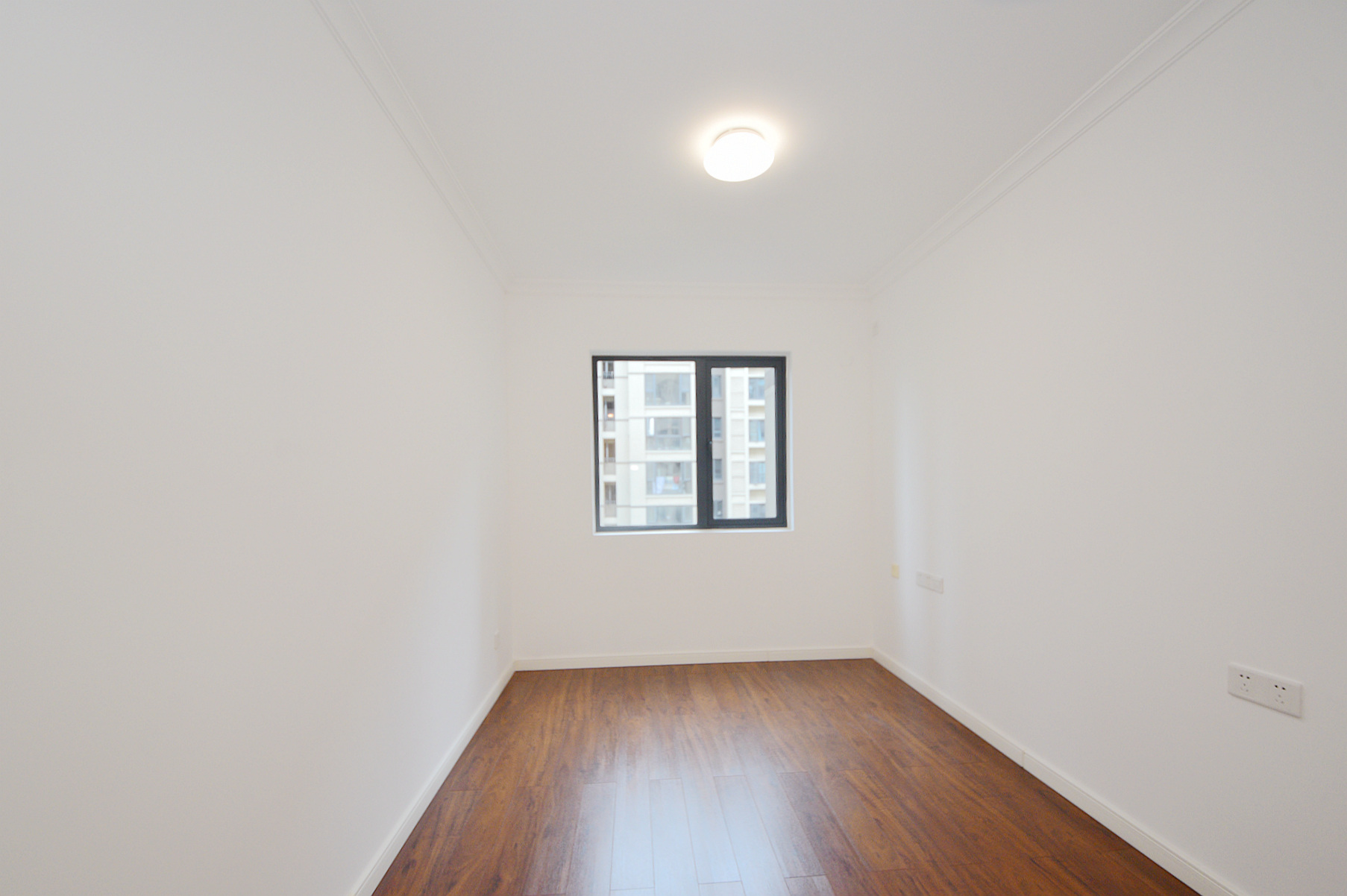 万科魅力之城观澜里  4室2厅2卫    201.0万卧室