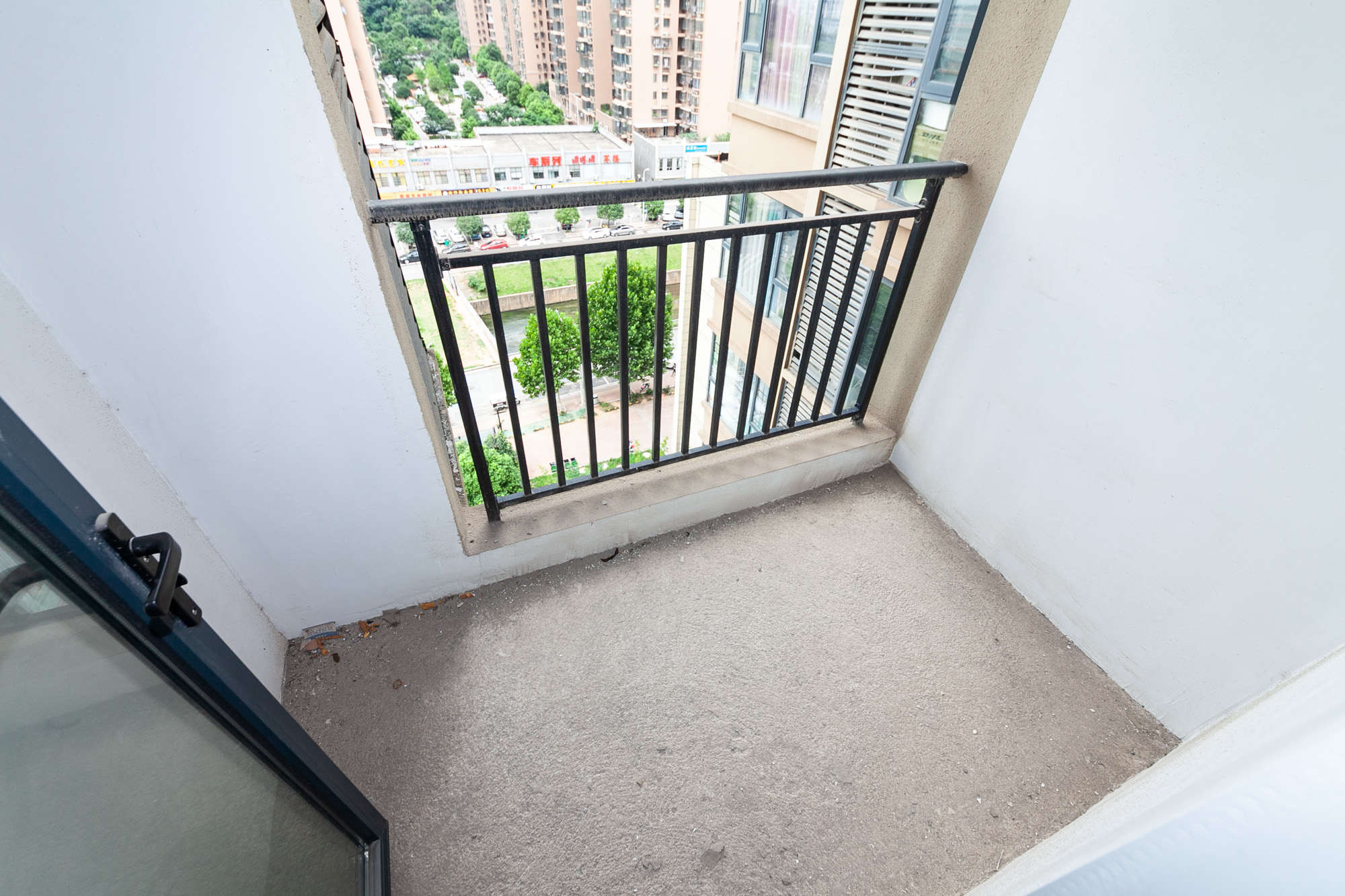 中建嘉和城  3室2厅1卫   78.00万阳台