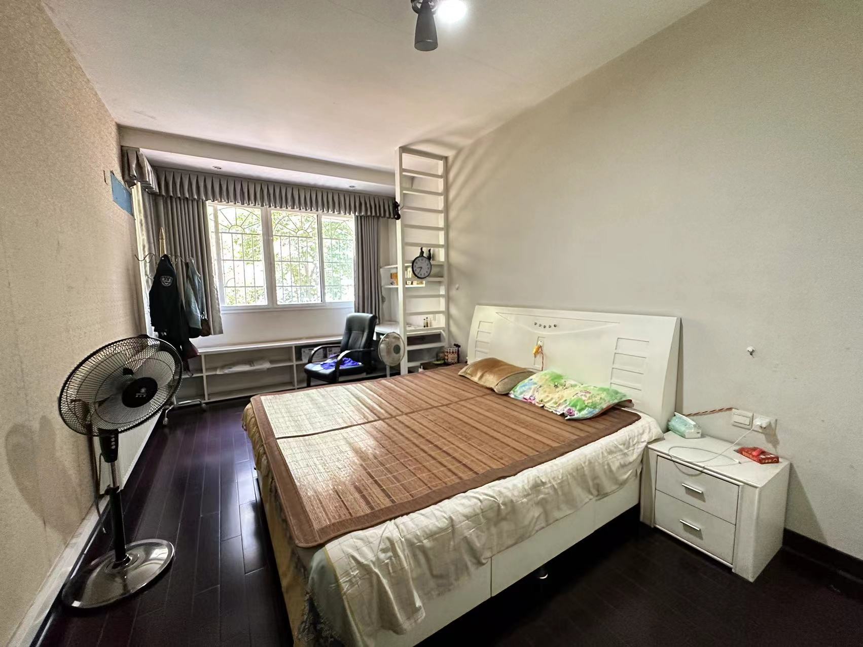 钻石家园 4室2厅2卫 50.0万 钻石家园 4室2厅2卫 50.0万室内图