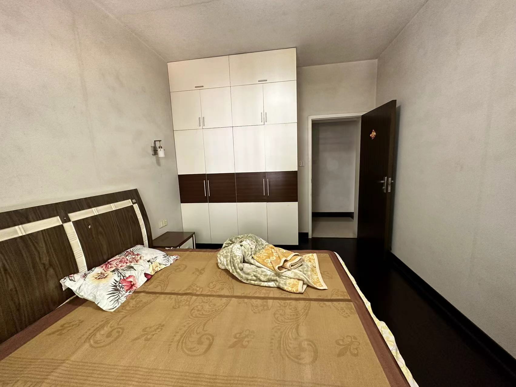 钻石家园 4室2厅2卫 50.0万 钻石家园 4室2厅2卫 50.0万室内图