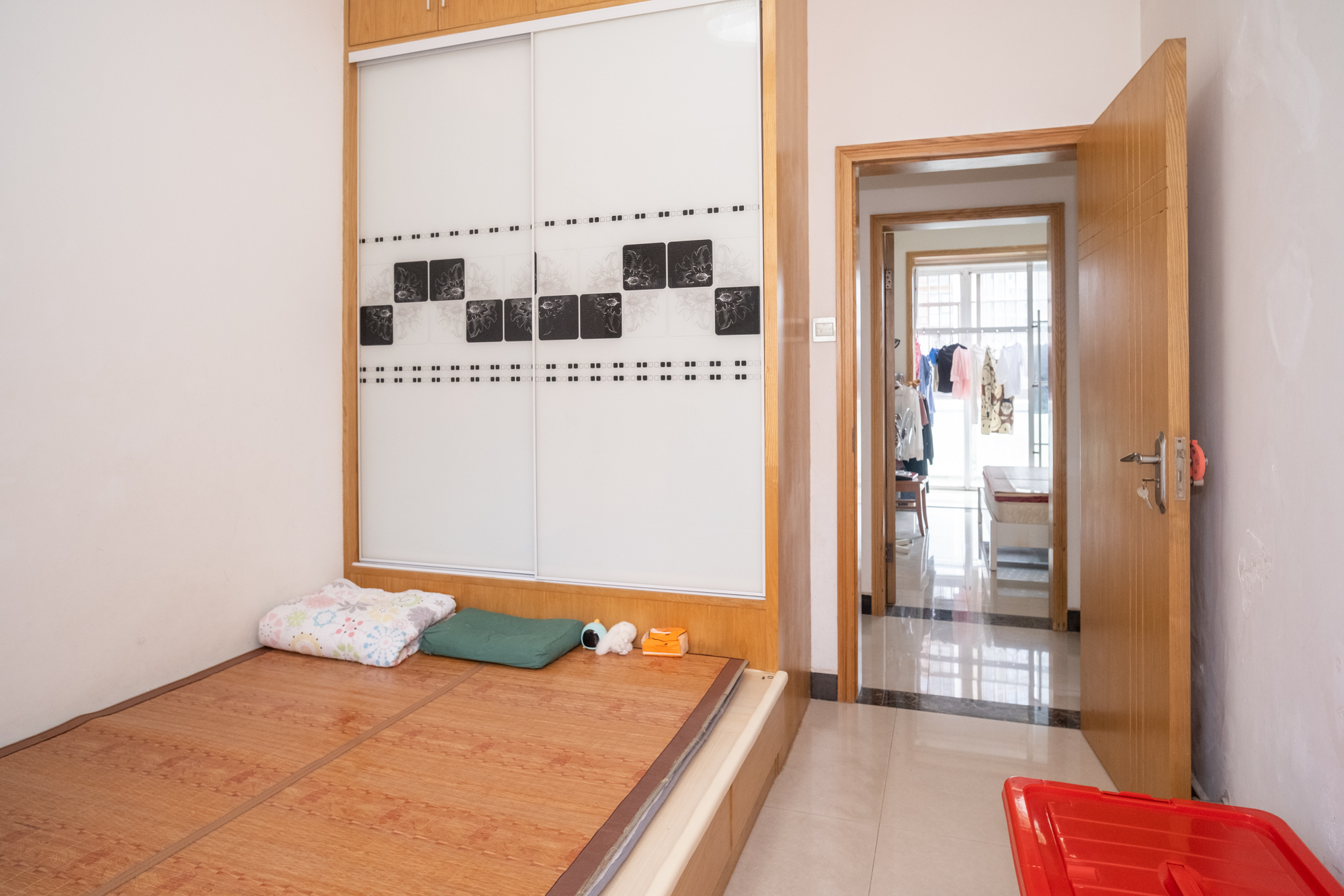 山水湾 2室1厅1卫 49.8万 山水湾 2室1厅1卫 49.8万卧室