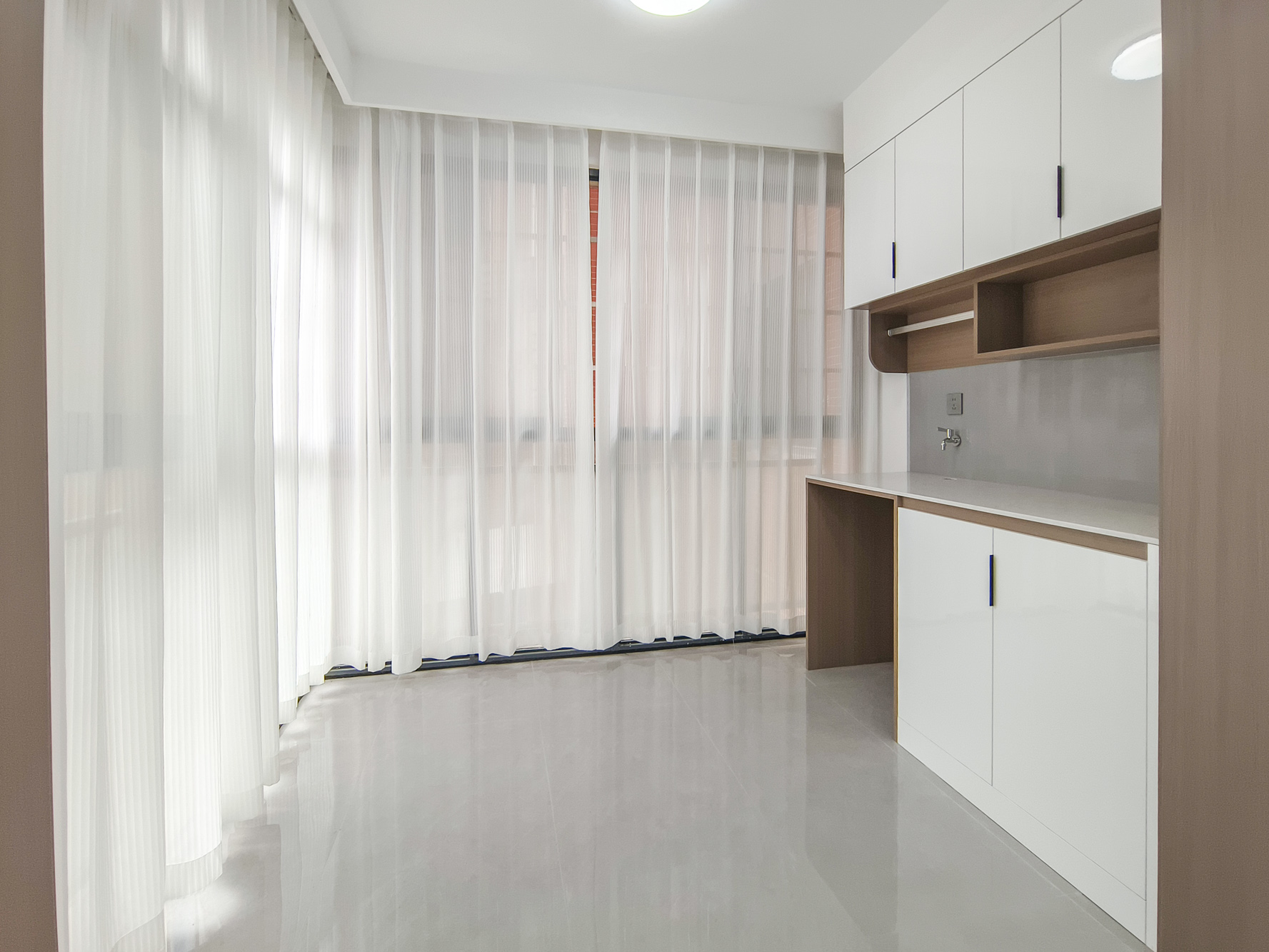 盛地尊域  4室2厅1卫    110.0万阳台